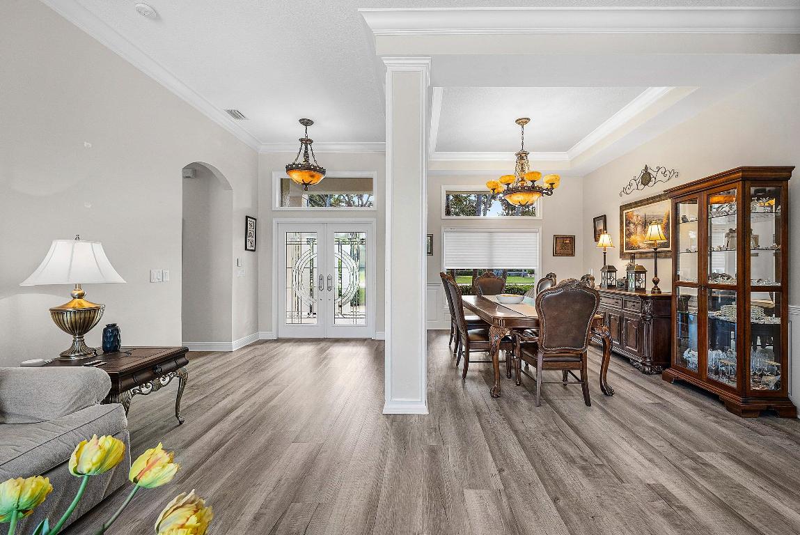 18670 SE Lakeside Jupiter, FL 33469