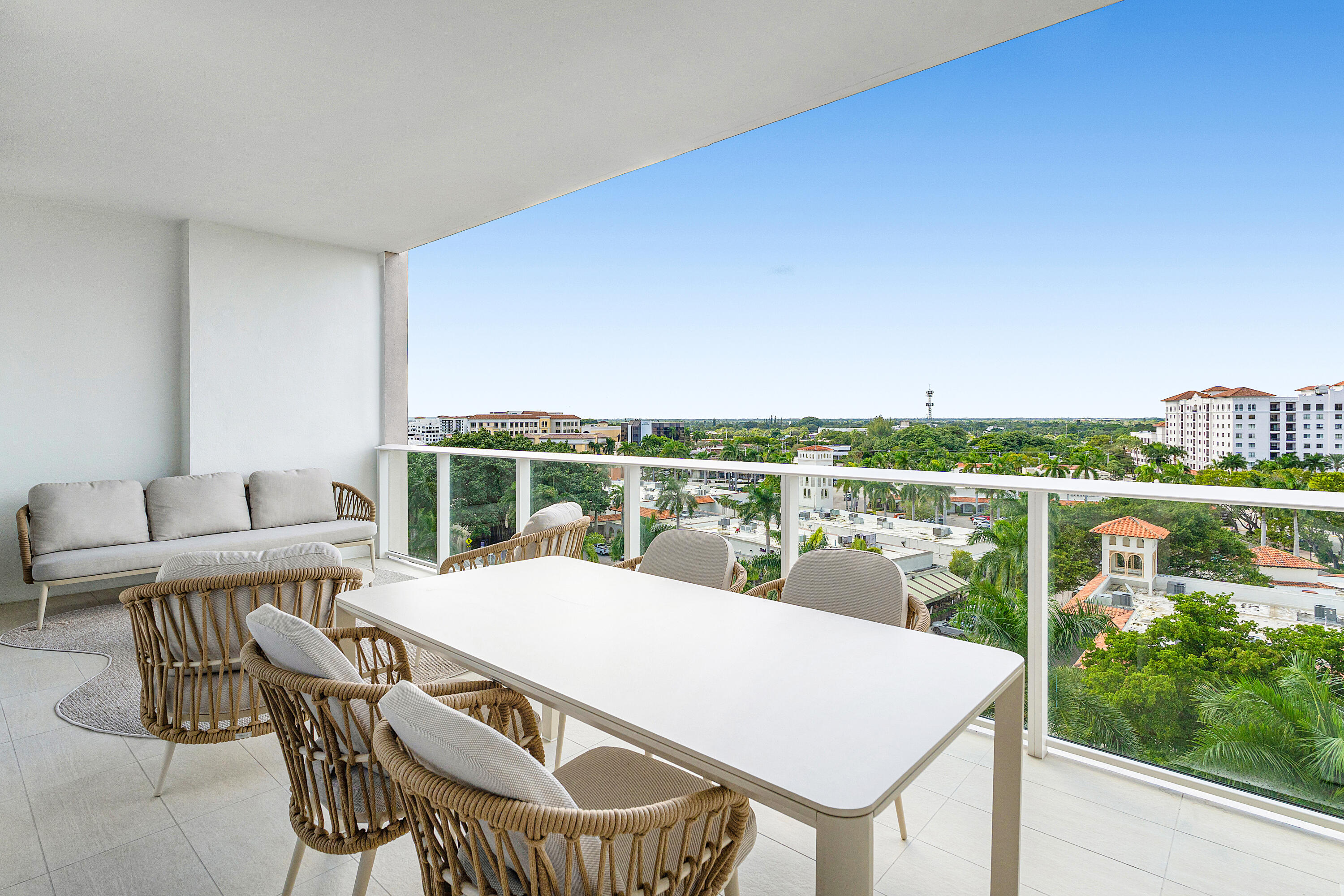 220 SE Mizner #810 Boca Raton, FL 33432