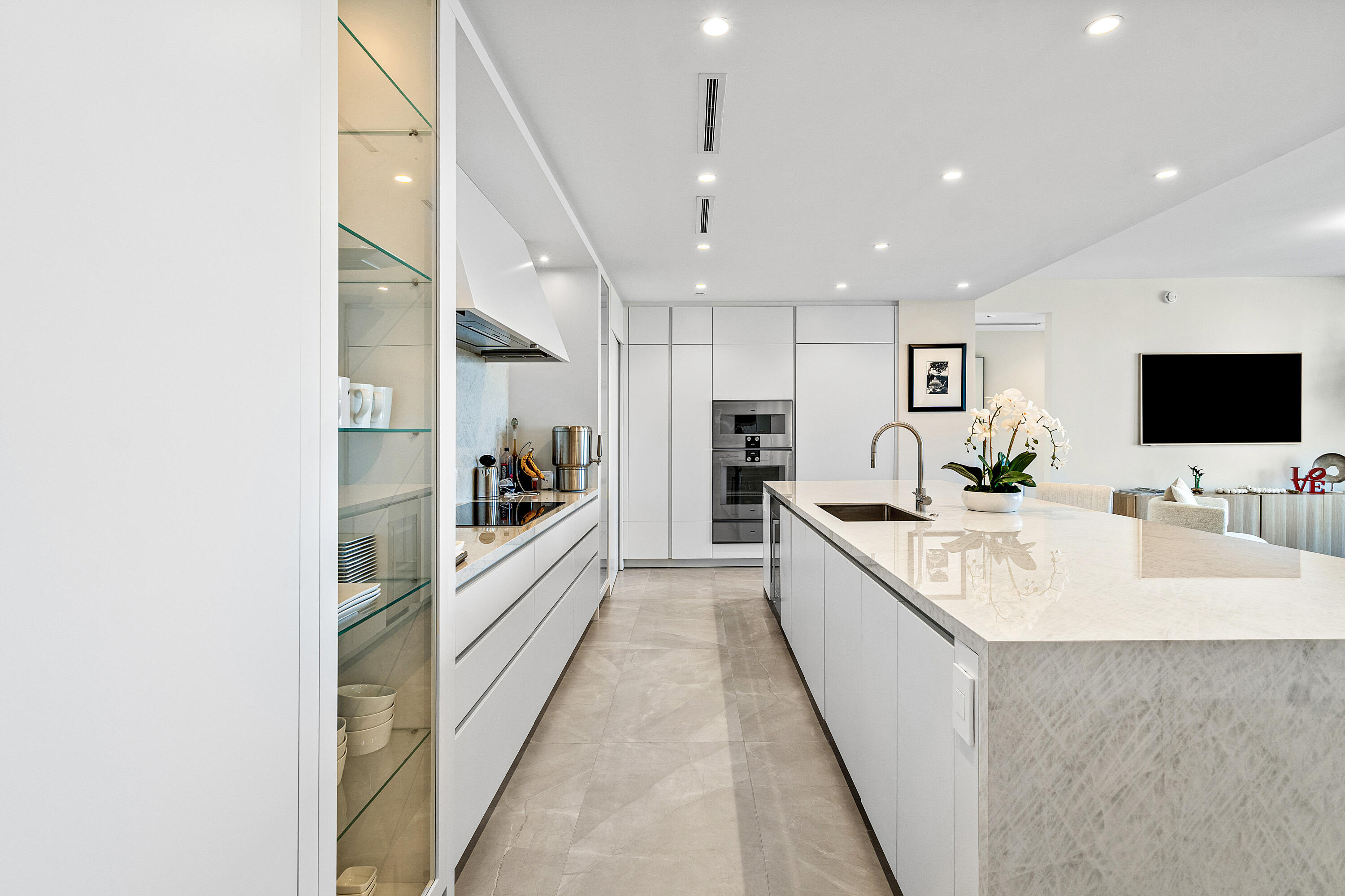 220 SE Mizner #810 Boca Raton, FL 33432