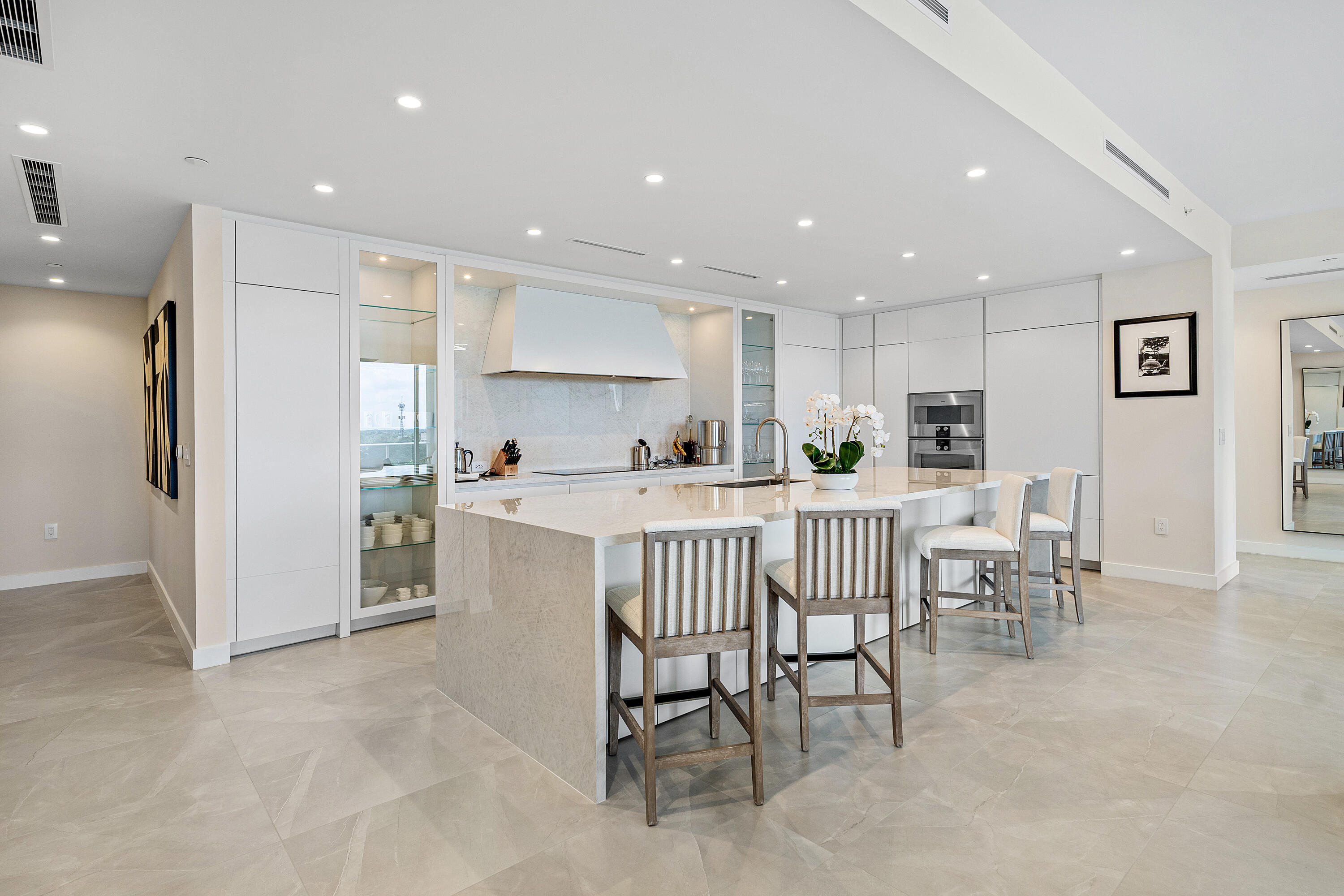 220 SE Mizner #810 Boca Raton, FL 33432