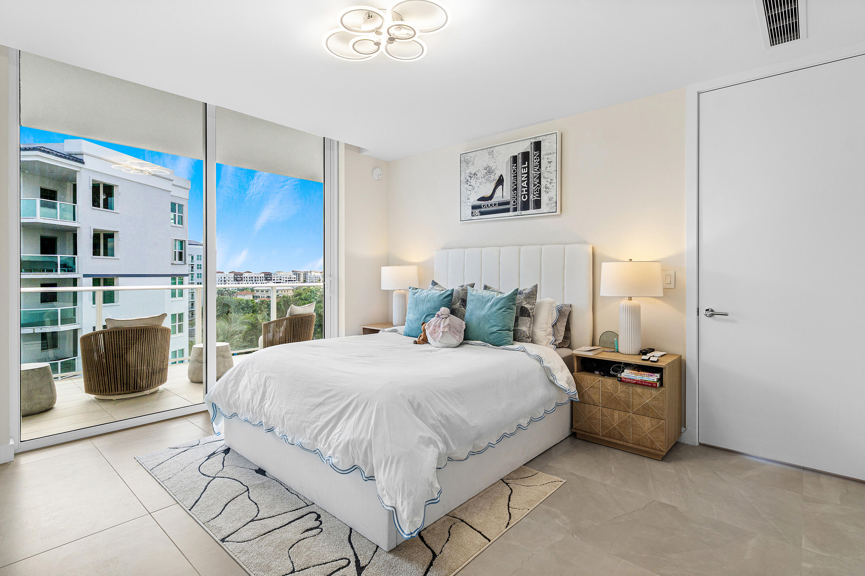 220 SE Mizner #810 Boca Raton, FL 33432