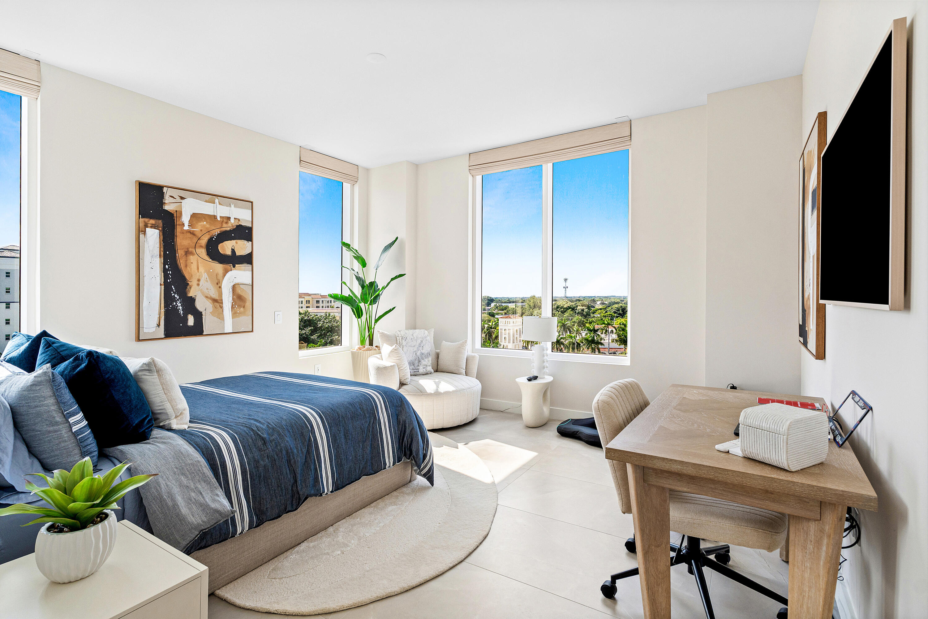 220 SE Mizner #810 Boca Raton, FL 33432