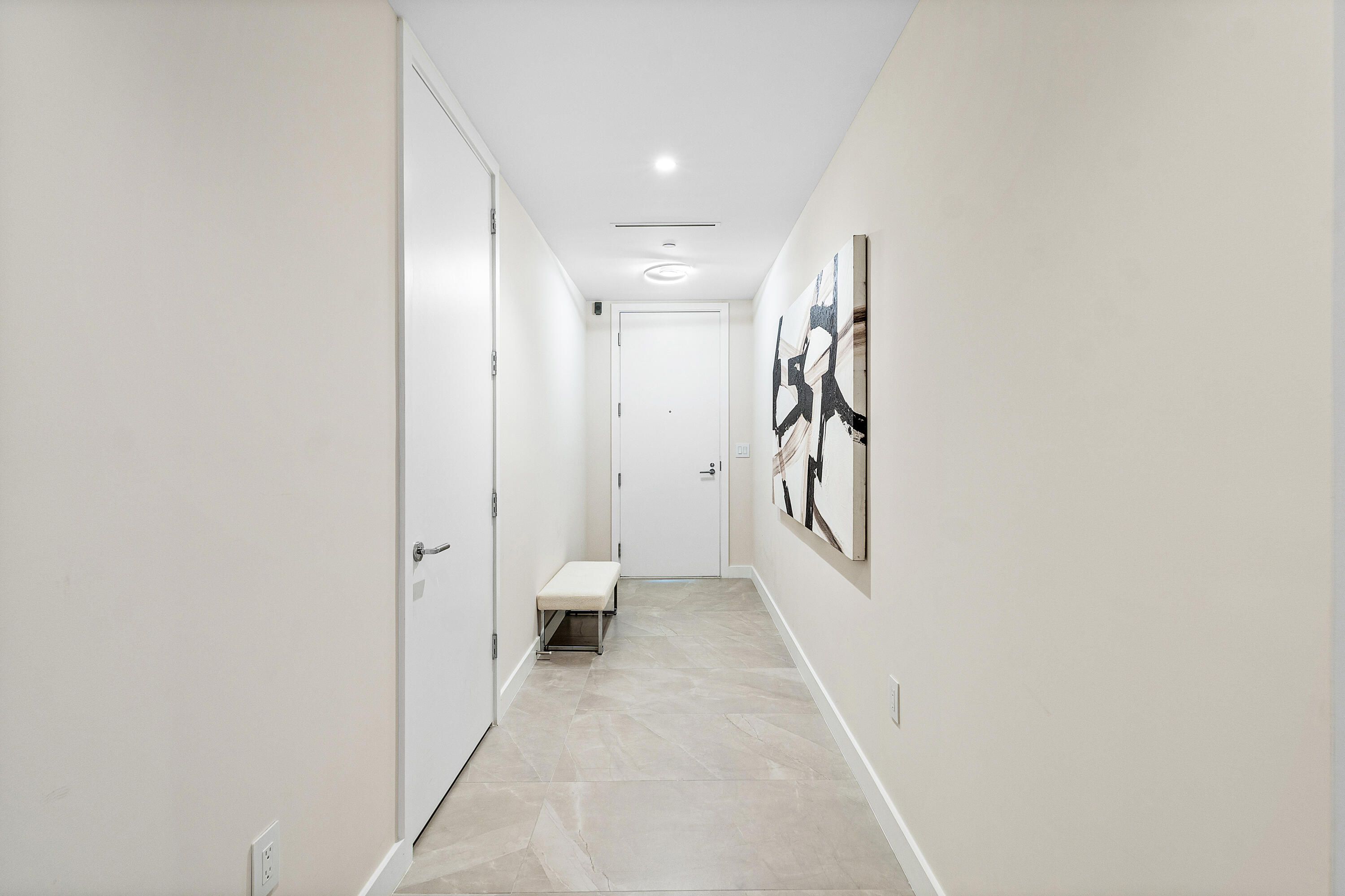 220 SE Mizner #810 Boca Raton, FL 33432