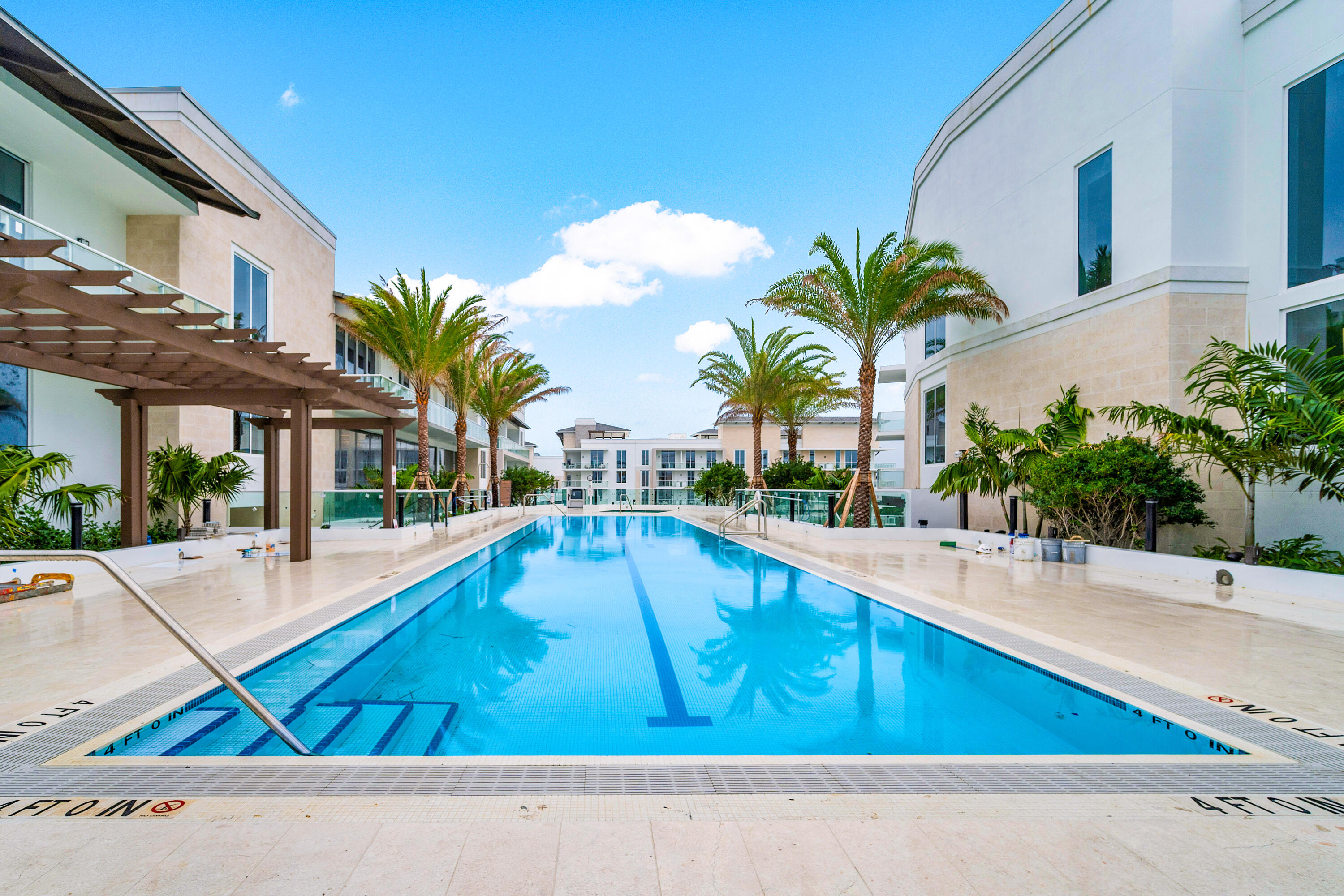 220 SE Mizner #810 Boca Raton, FL 33432