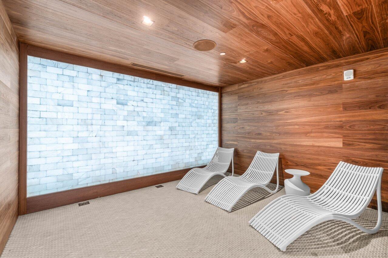 220 SE Mizner #810 Boca Raton, FL 33432