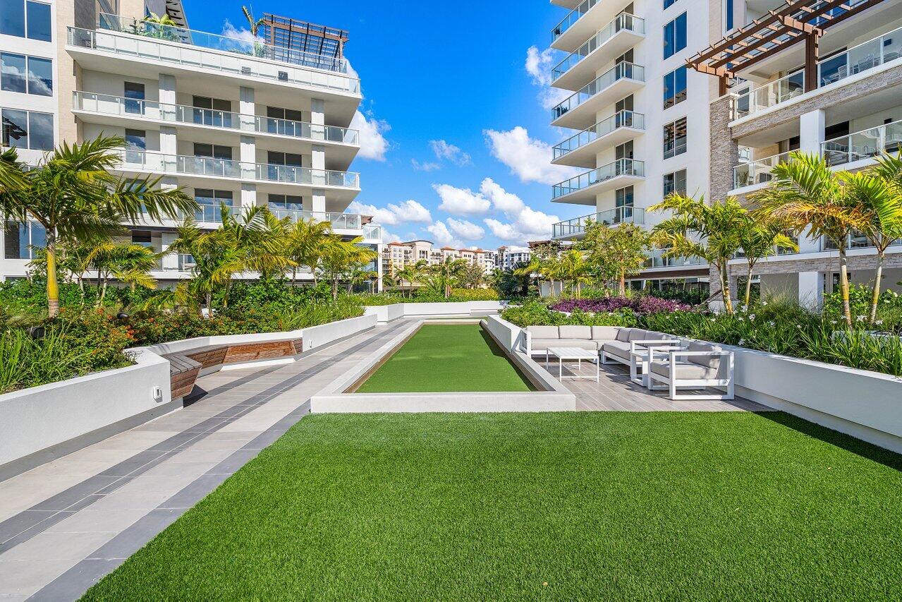 220 SE Mizner #810 Boca Raton, FL 33432