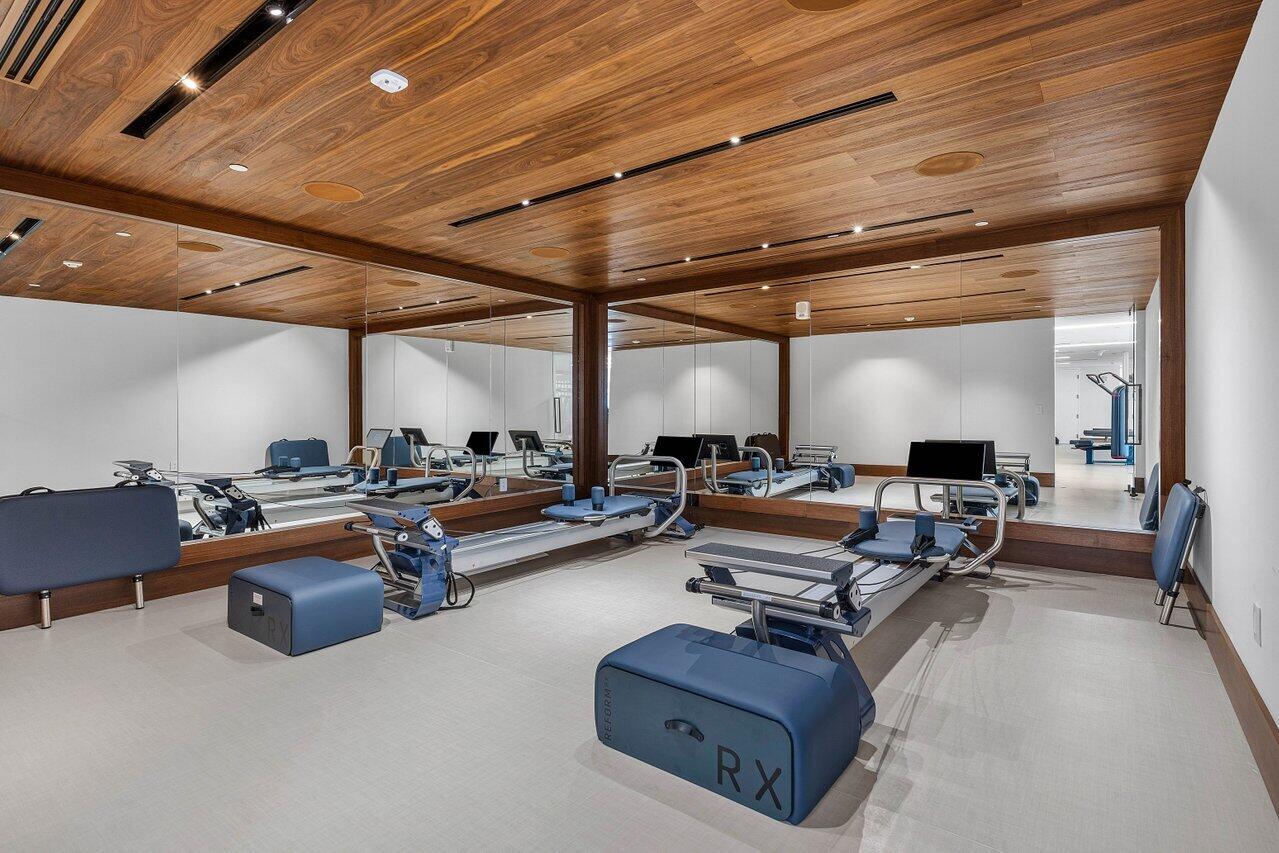 220 SE Mizner #810 Boca Raton, FL 33432