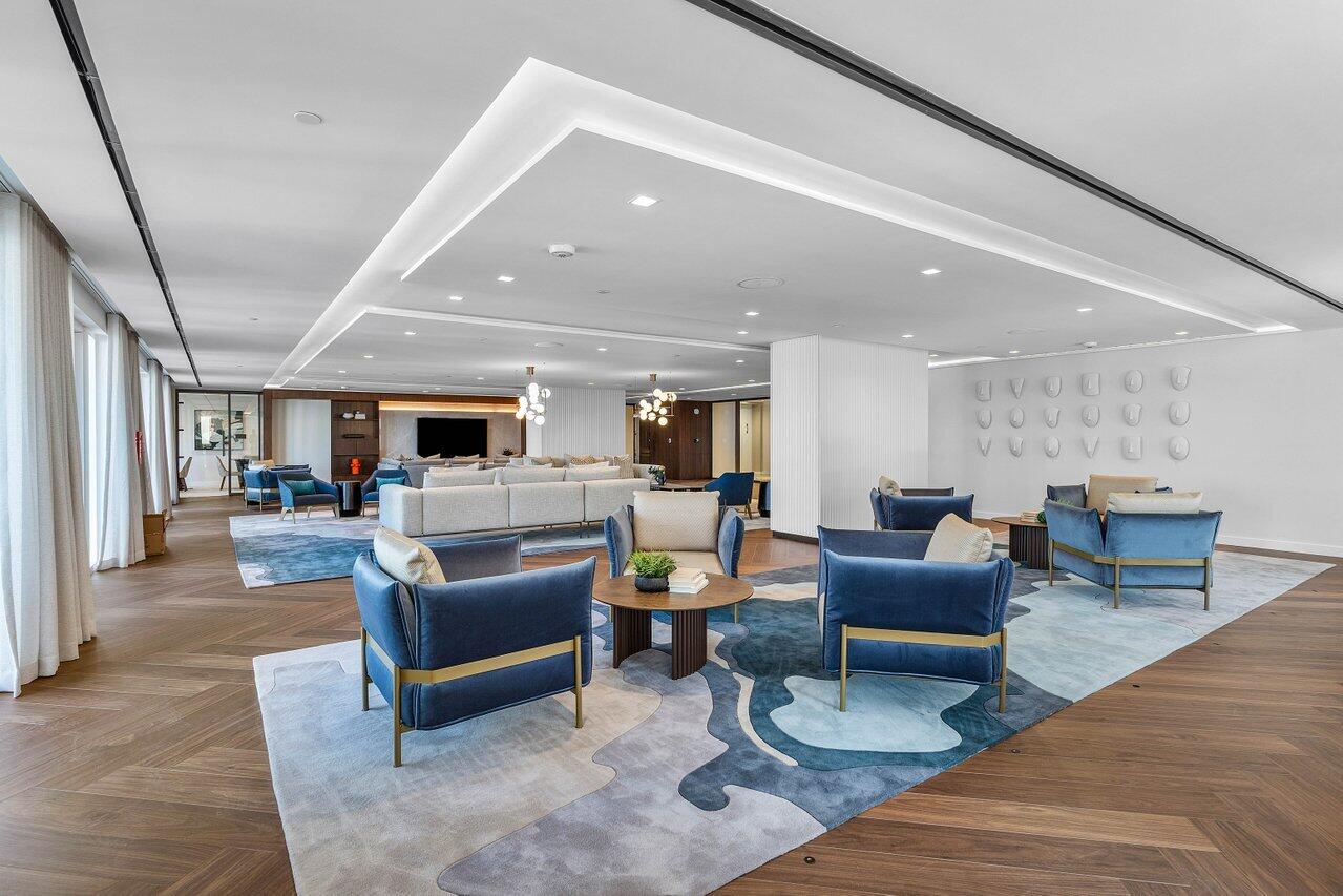 220 SE Mizner #810 Boca Raton, FL 33432