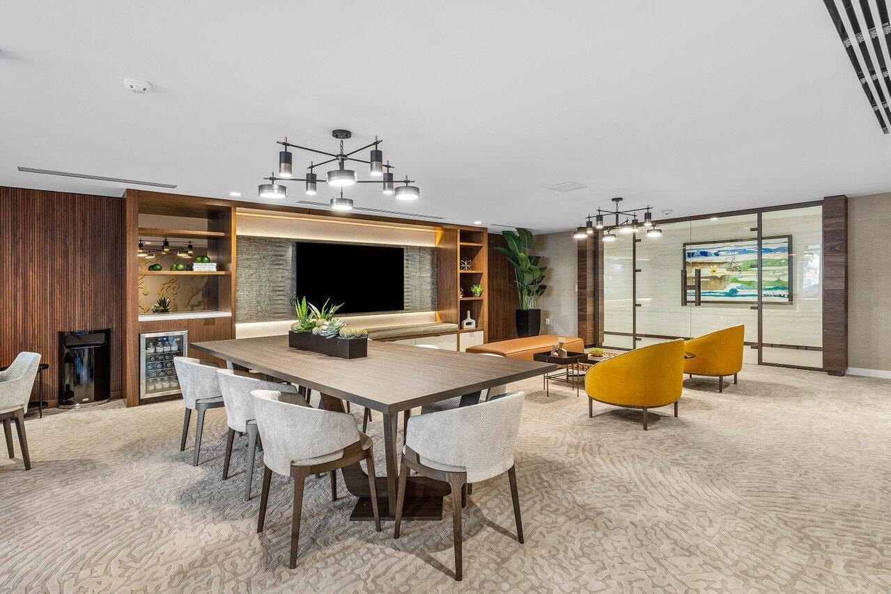 220 SE Mizner #810 Boca Raton, FL 33432