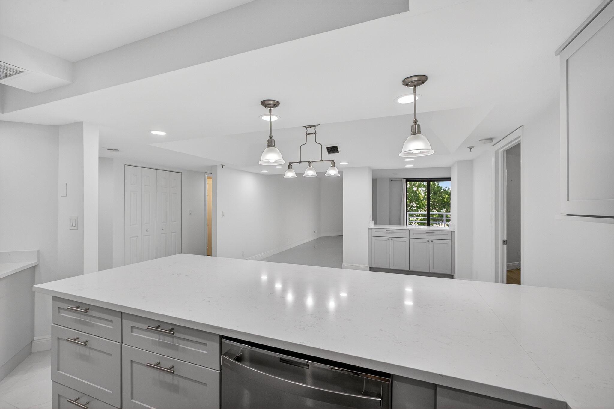 176 Helios Dr #209 Jupiter, FL 33477