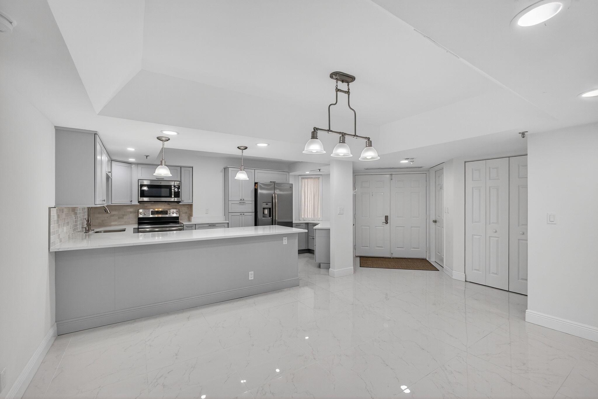 176 Helios Dr #209 Jupiter, FL 33477