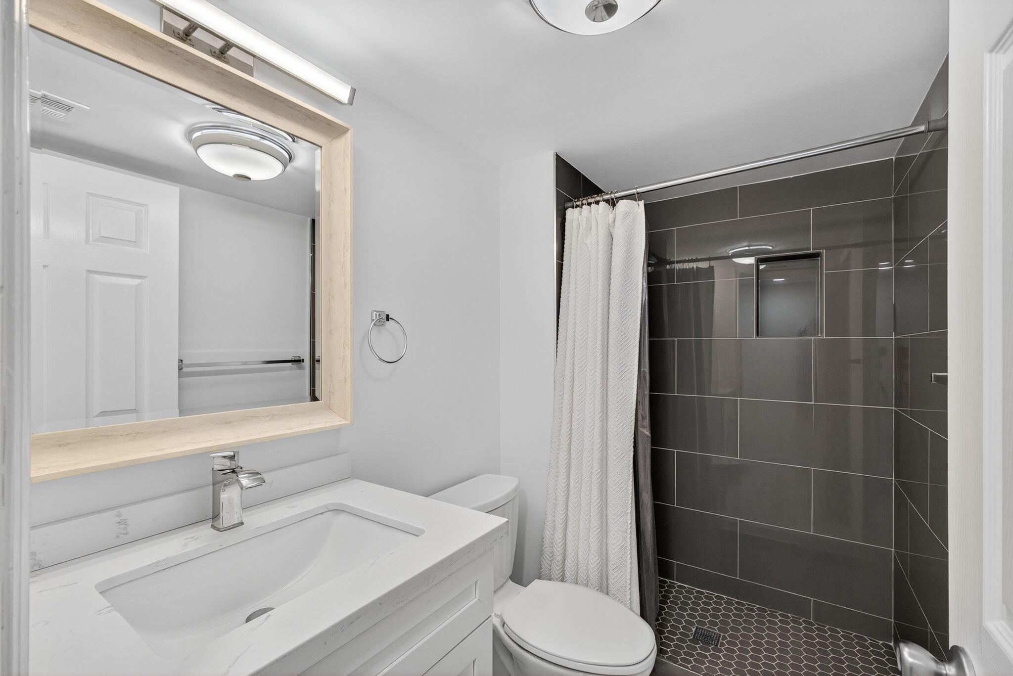 176 Helios Dr #209 Jupiter, FL 33477