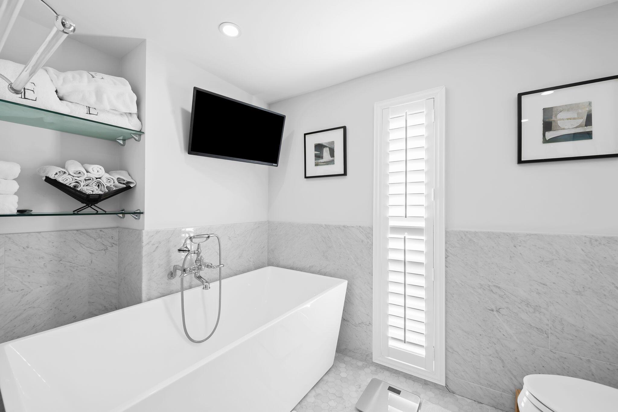 713 SE 25th Ave Fort Lauderdale, FL 33301