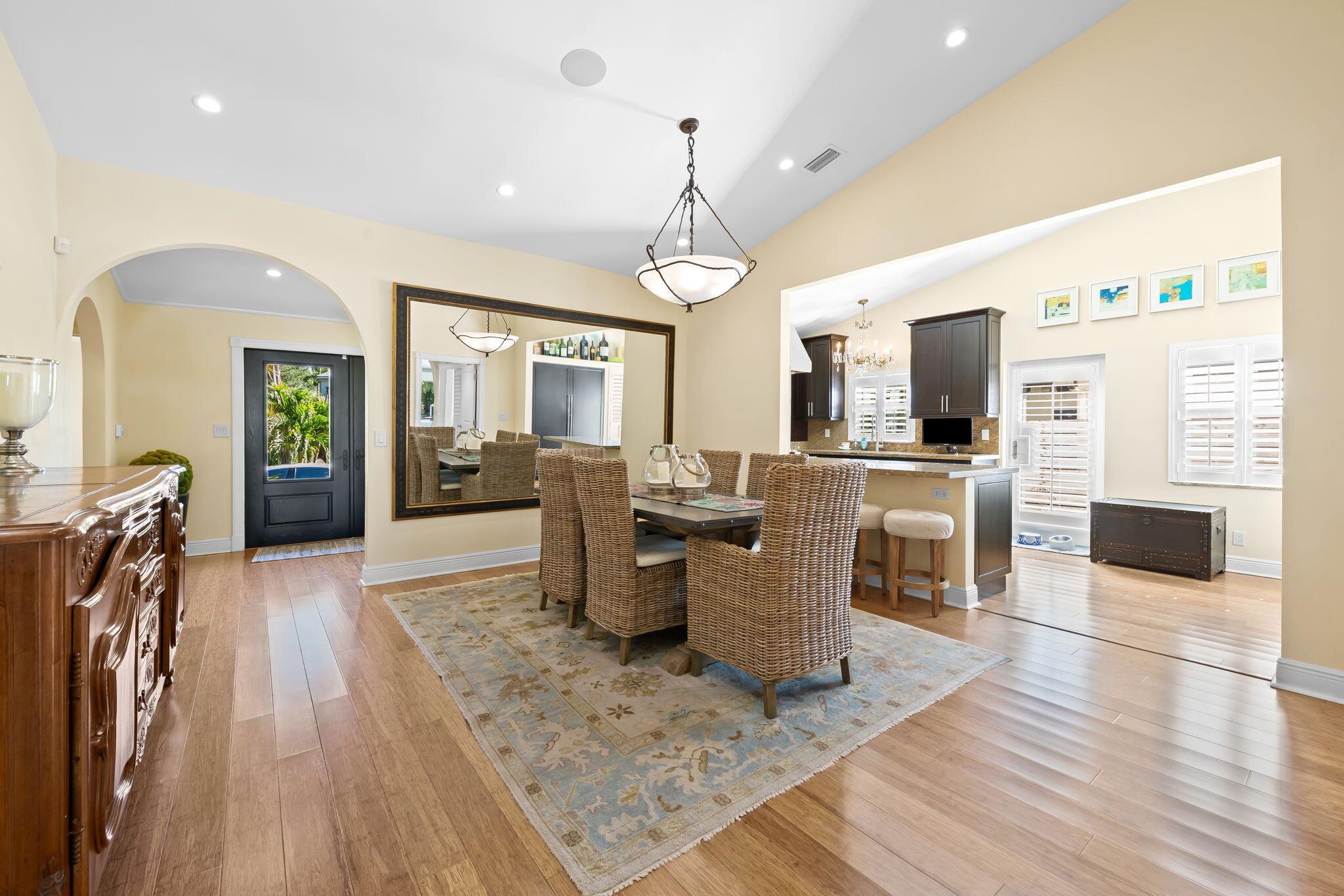 713 SE 25th Ave Fort Lauderdale, FL 33301