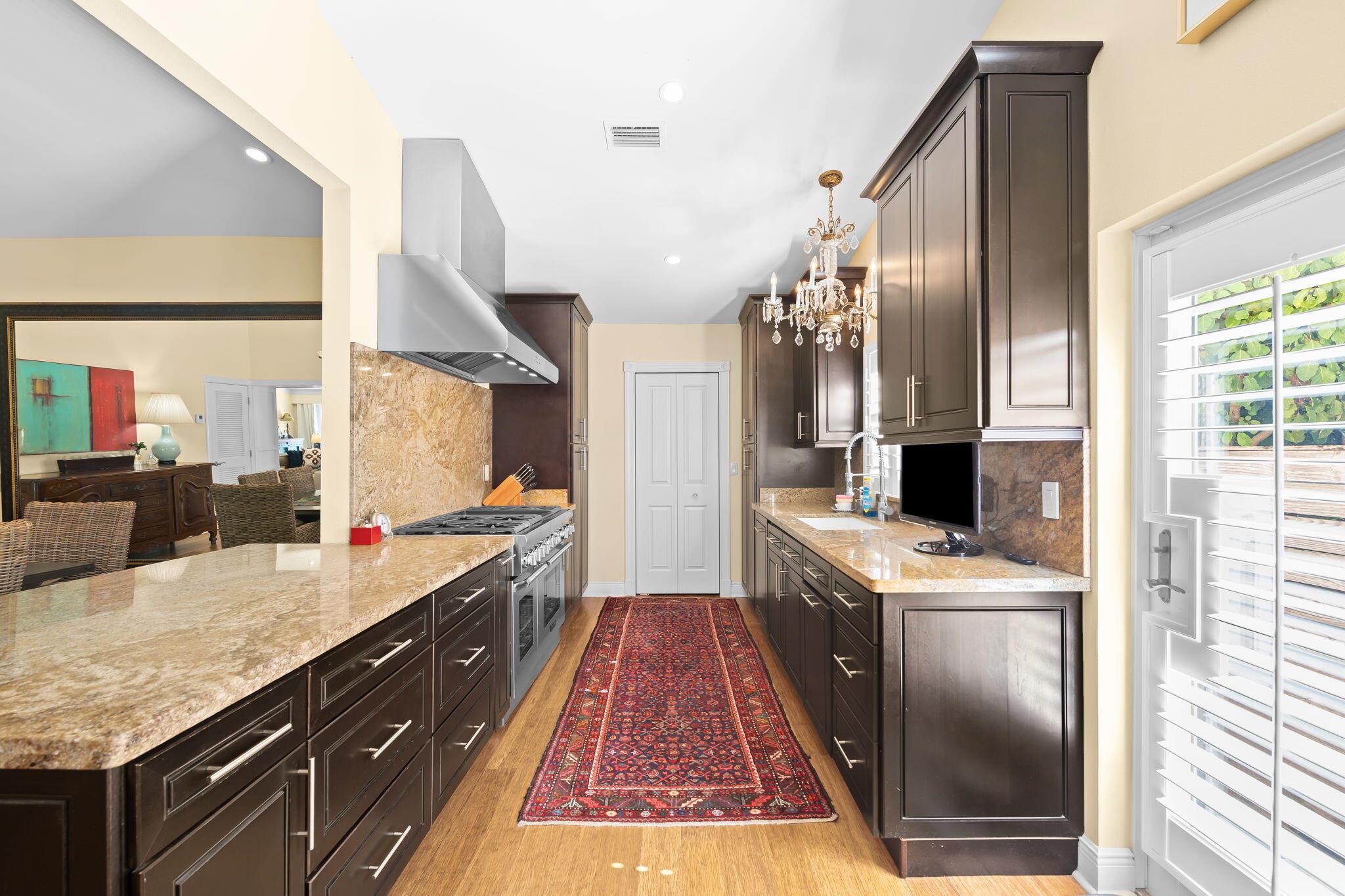 713 SE 25th Ave Fort Lauderdale, FL 33301