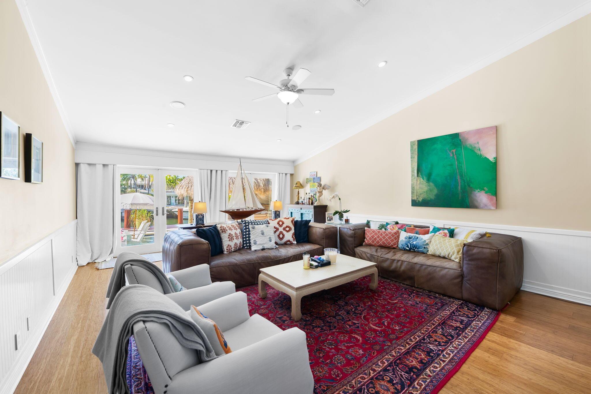 713 SE 25th Ave Fort Lauderdale, FL 33301