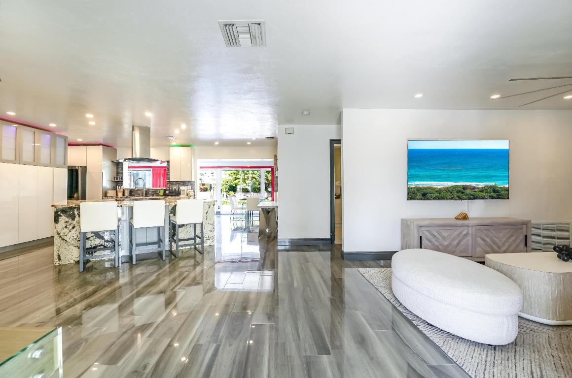 2531 NE 47th Lighthouse Point, FL 33064