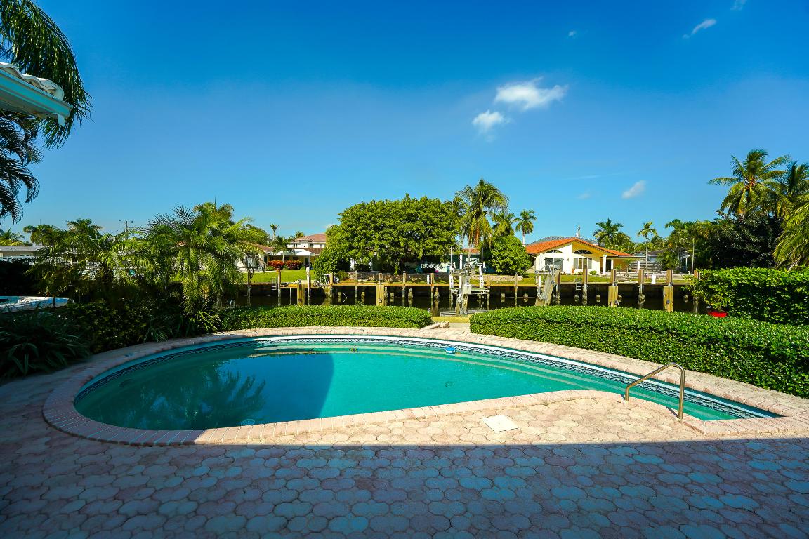 2531 NE 47th Lighthouse Point, FL 33064