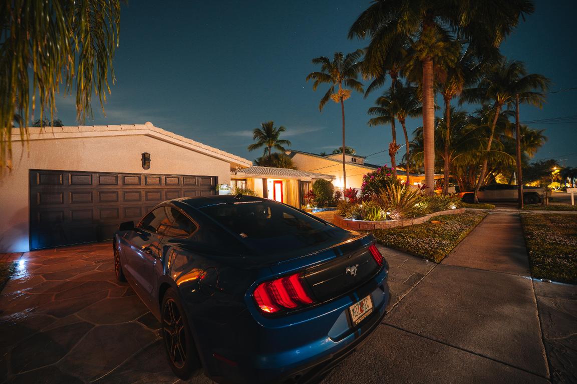 2531 NE 47th Lighthouse Point, FL 33064