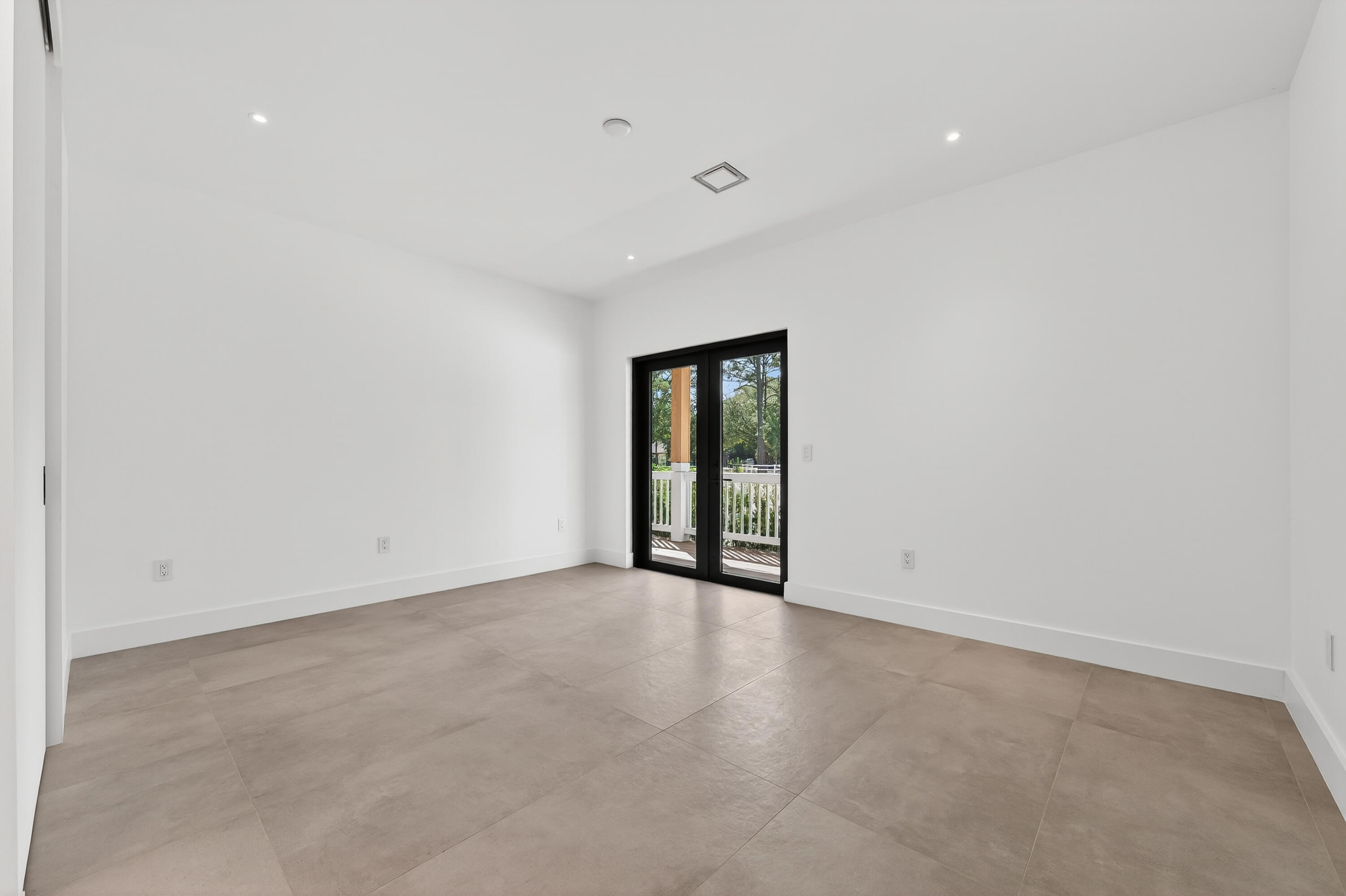 13613 157th Jupiter, FL 33478