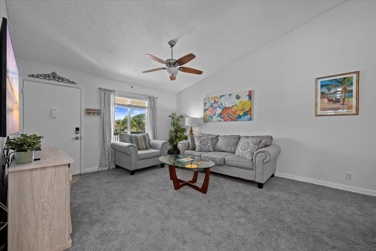 6552 Chasewood #F Jupiter, FL 33458