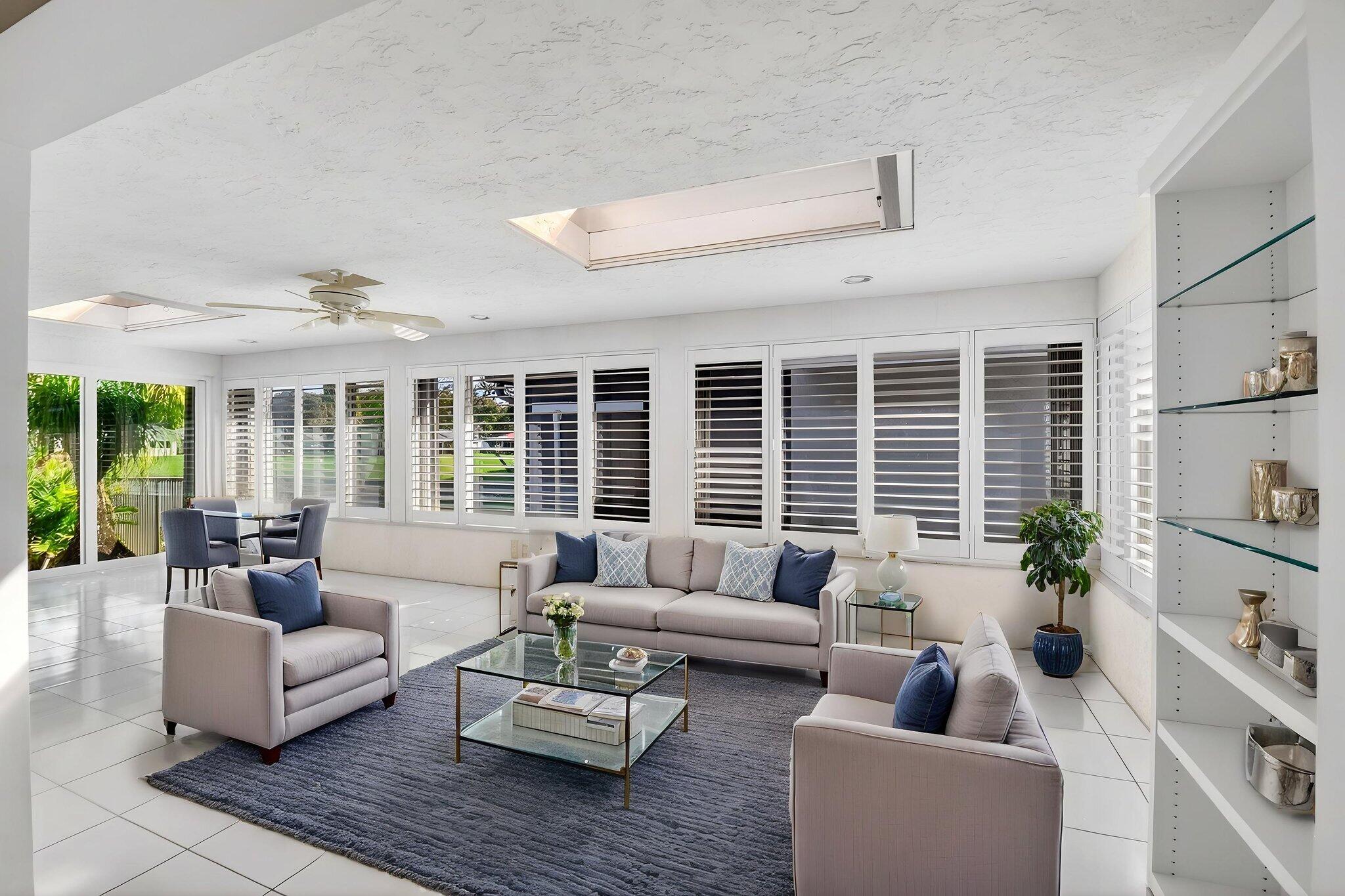 35 Glens Boynton Beach, FL 33436