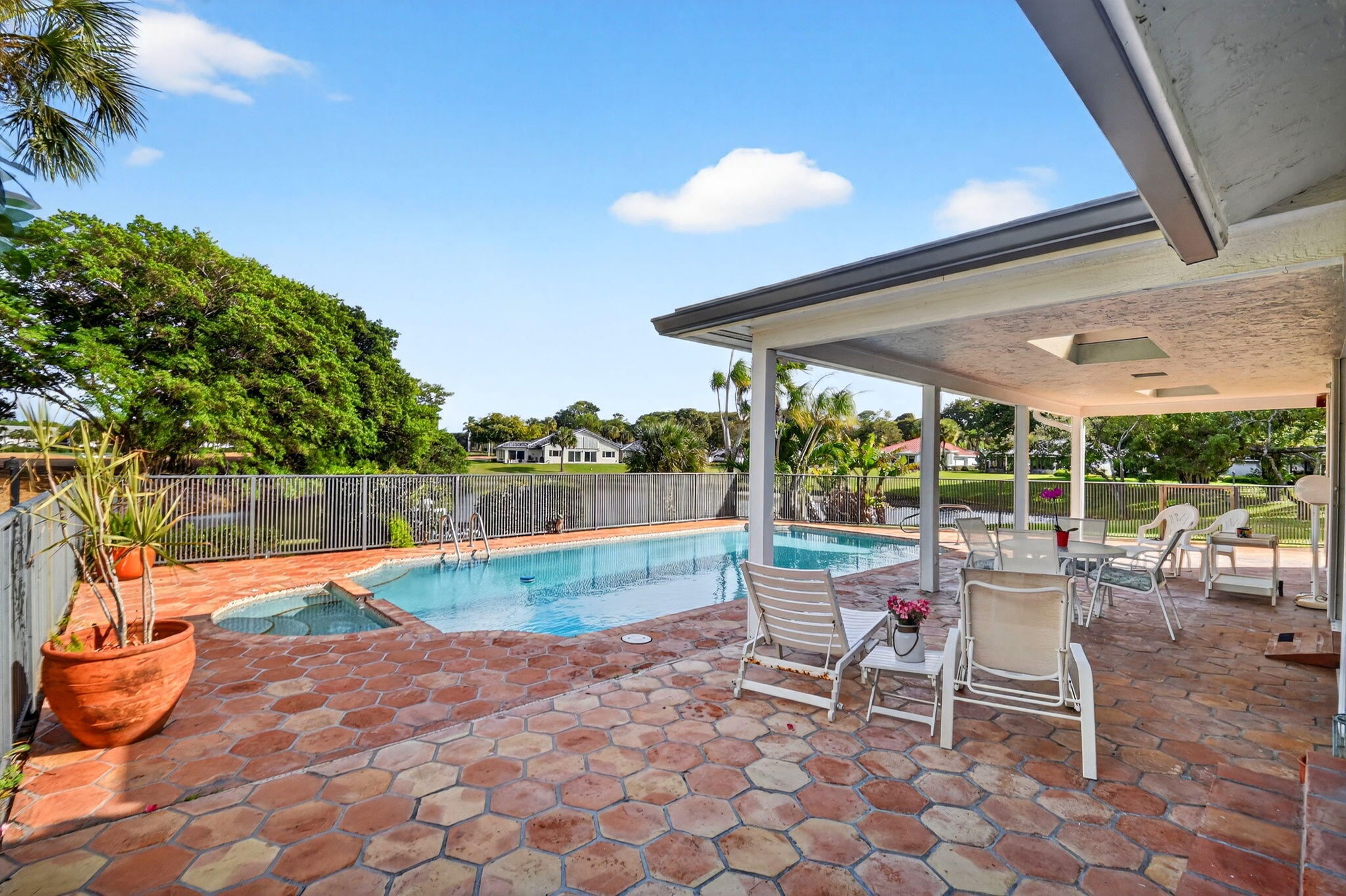 35 Glens Boynton Beach, FL 33436