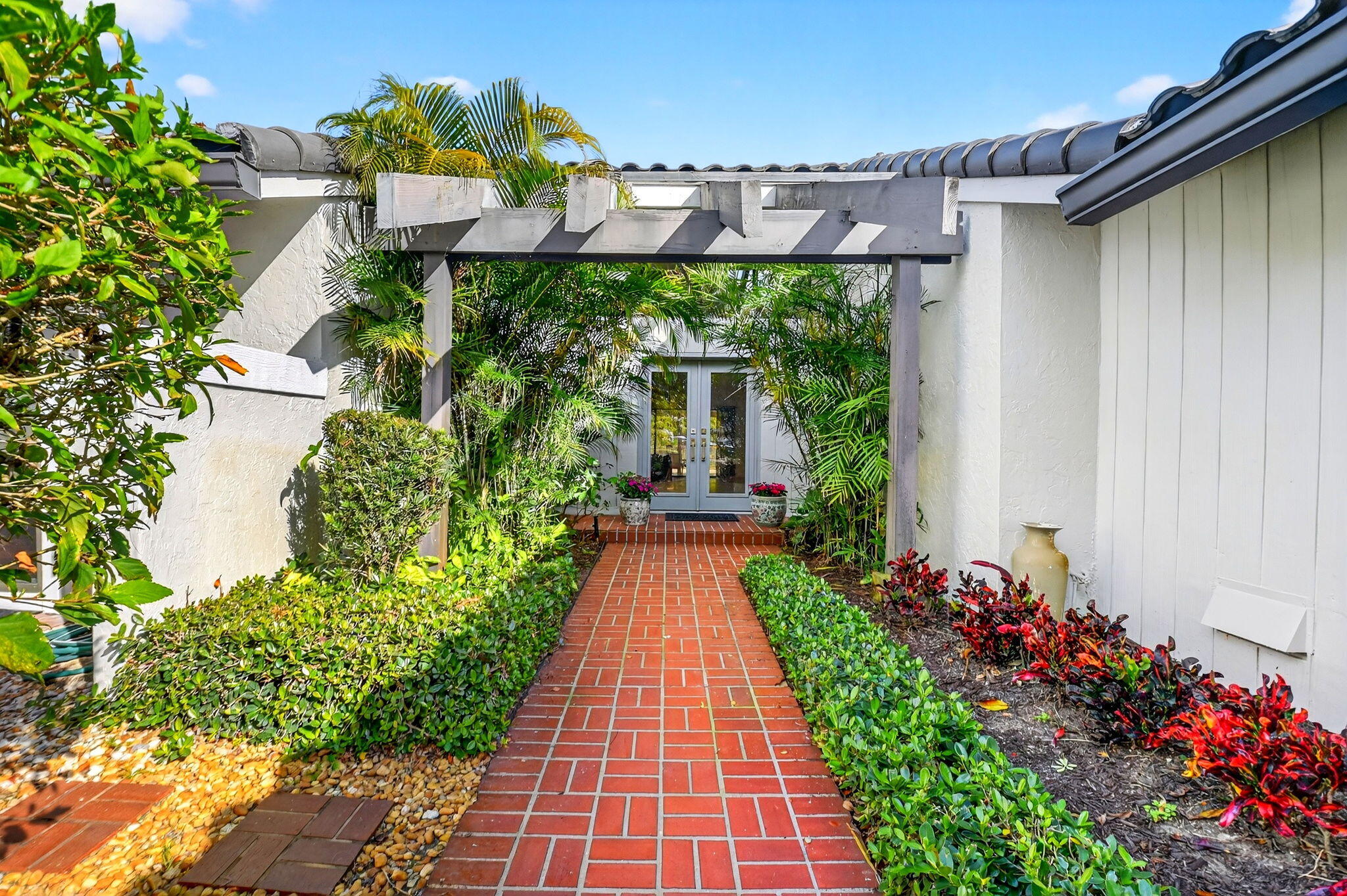 35 Glens Boynton Beach, FL 33436