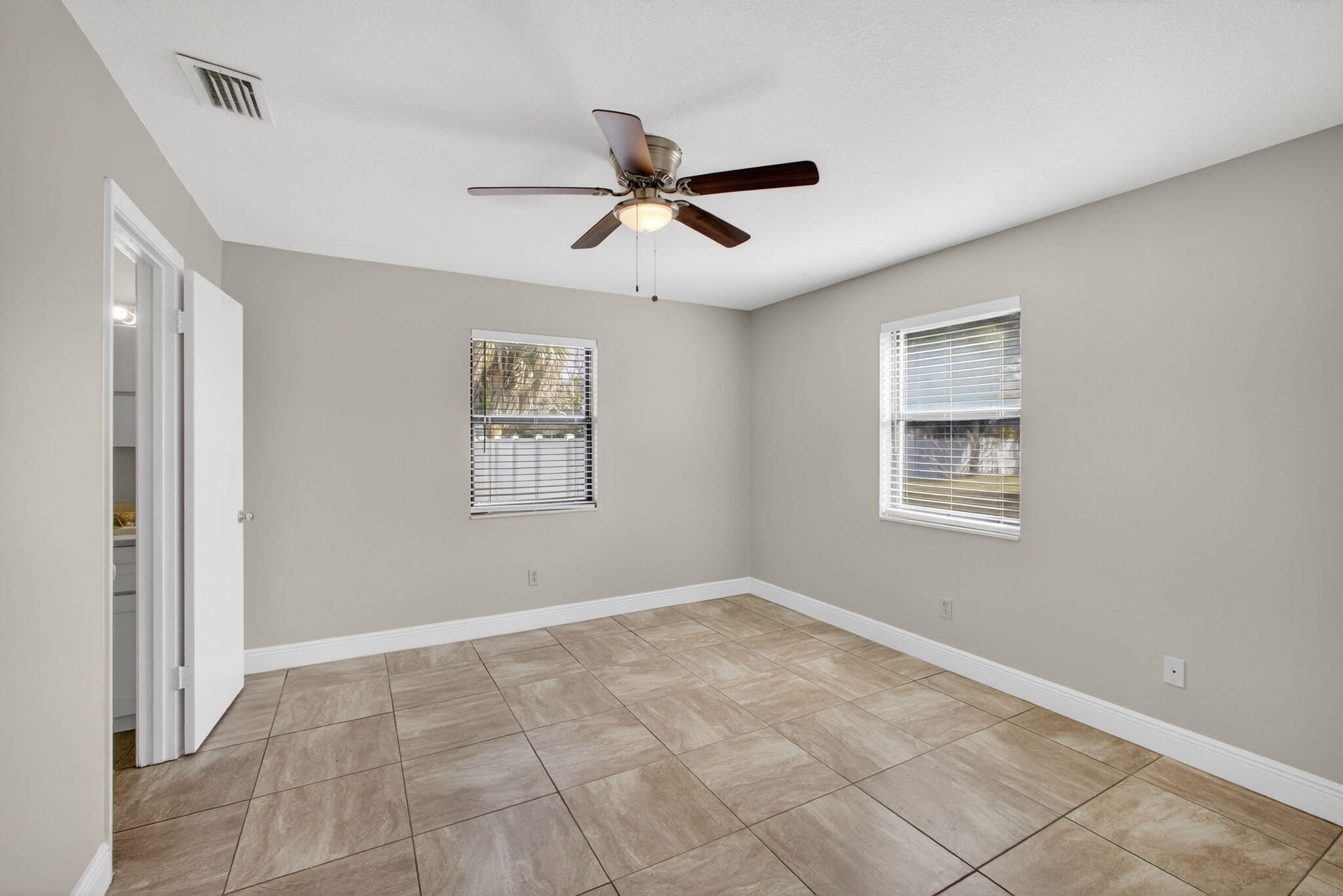 6253 Francis Jupiter, FL 33458