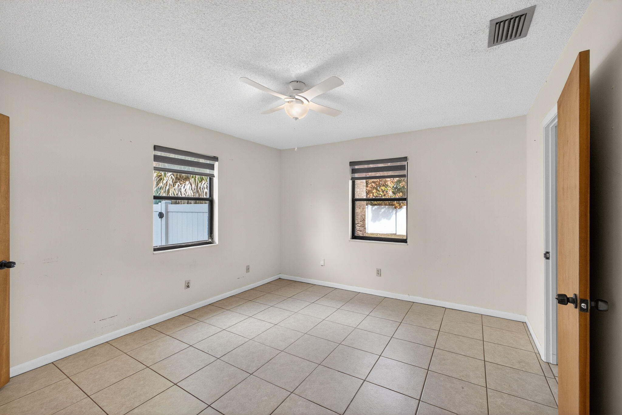 6253 Francis Jupiter, FL 33458