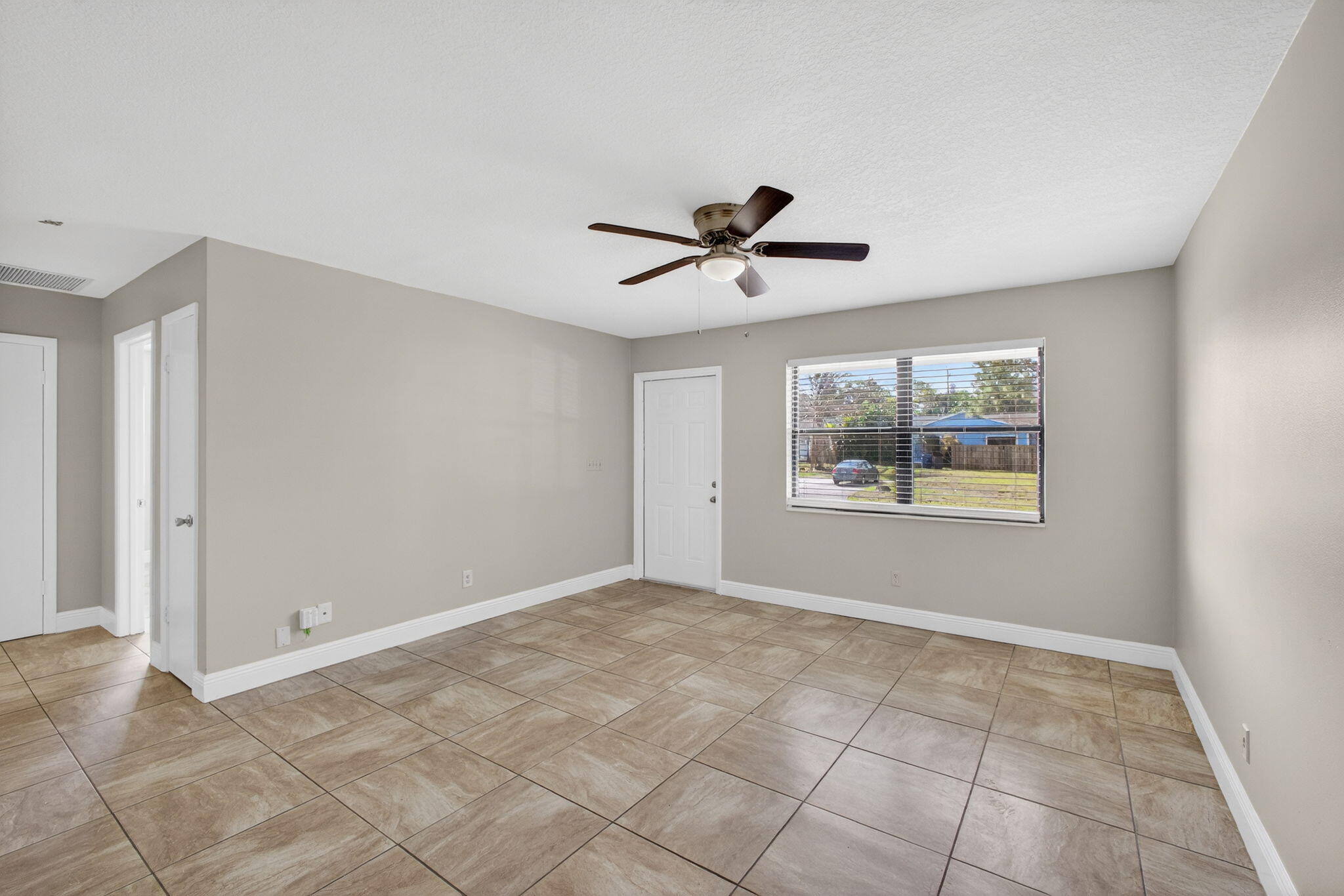 6253 Francis Jupiter, FL 33458