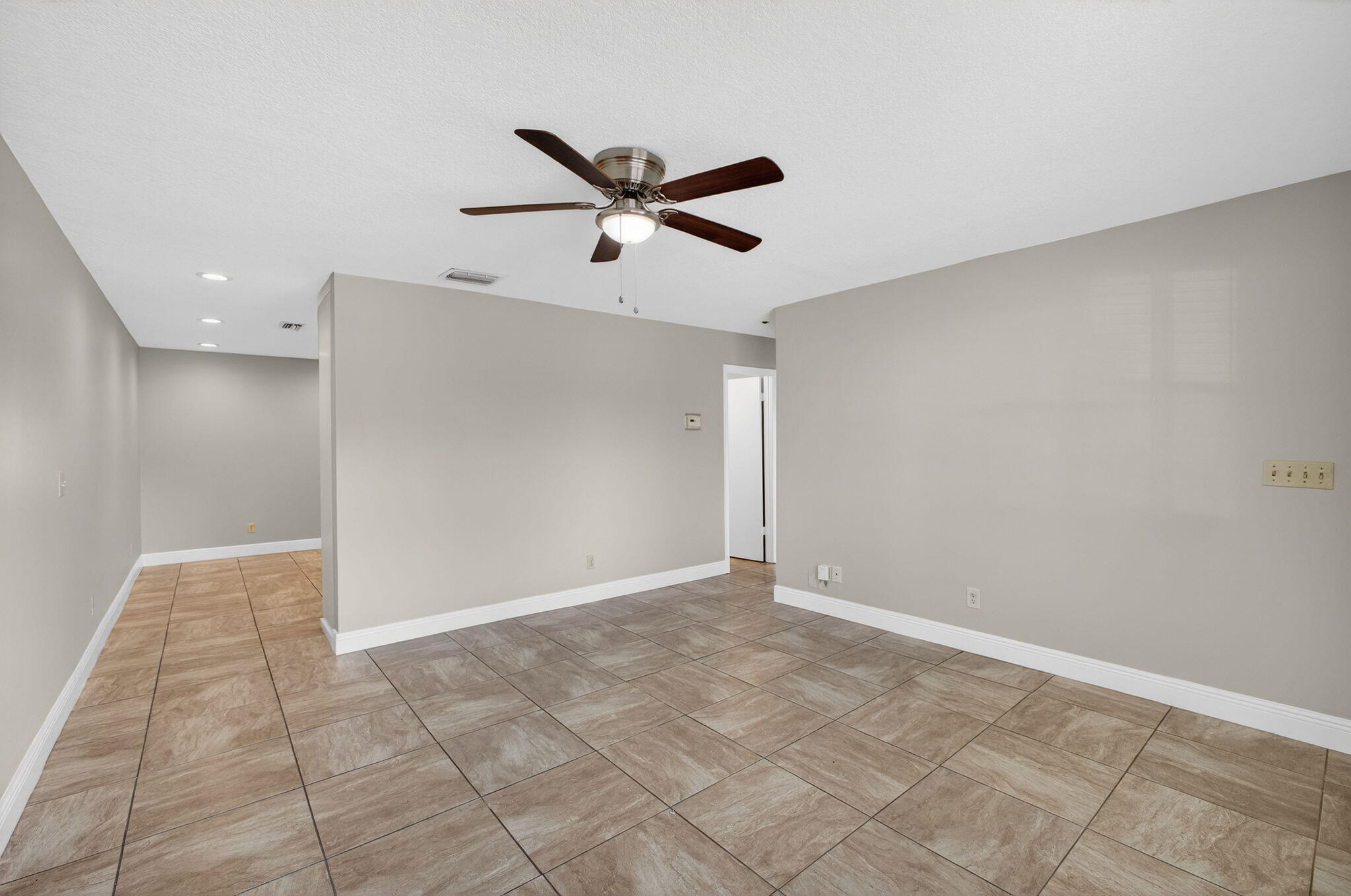 6253 Francis Jupiter, FL 33458