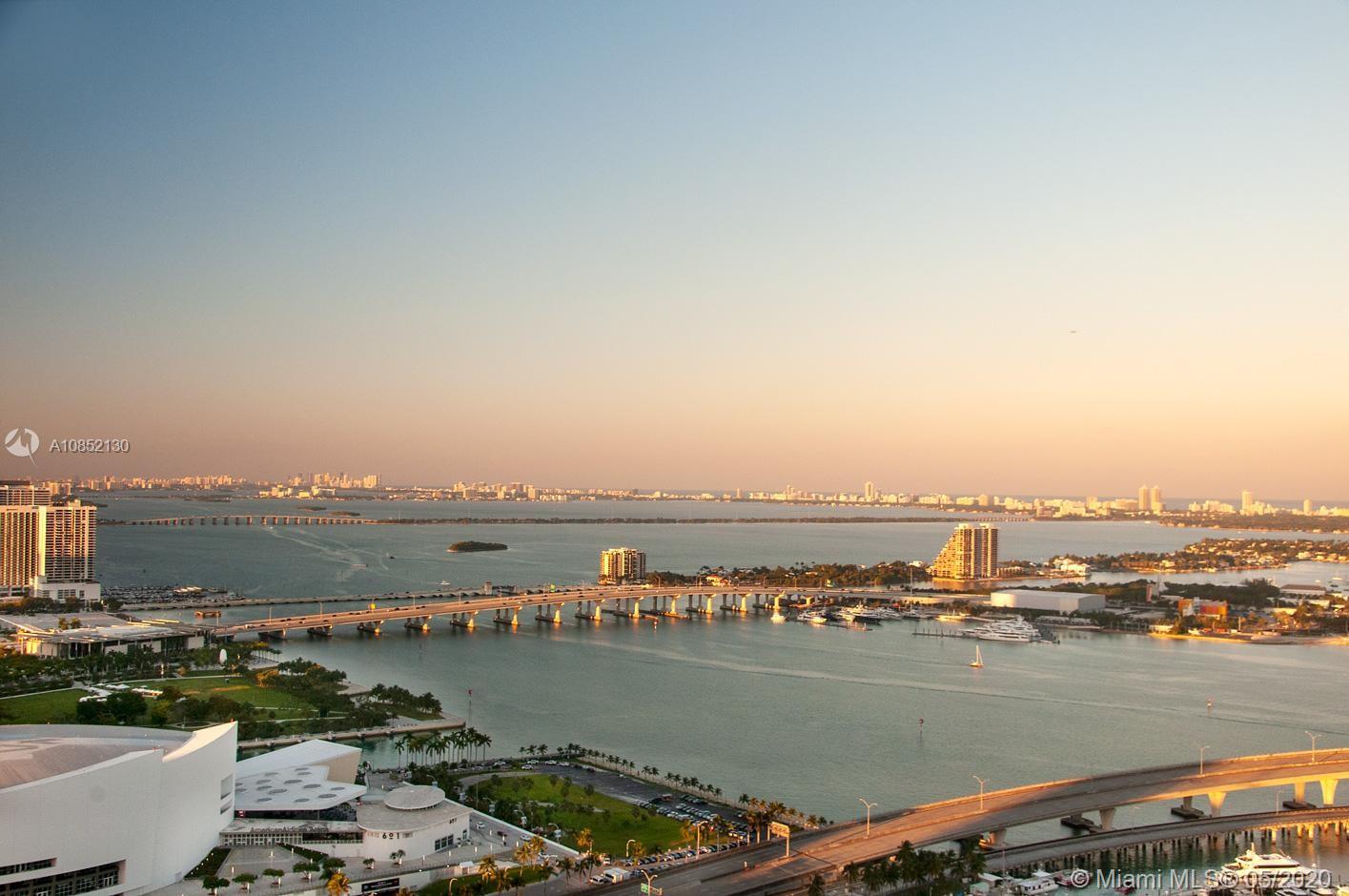 244 Biscayne Blvd #4104