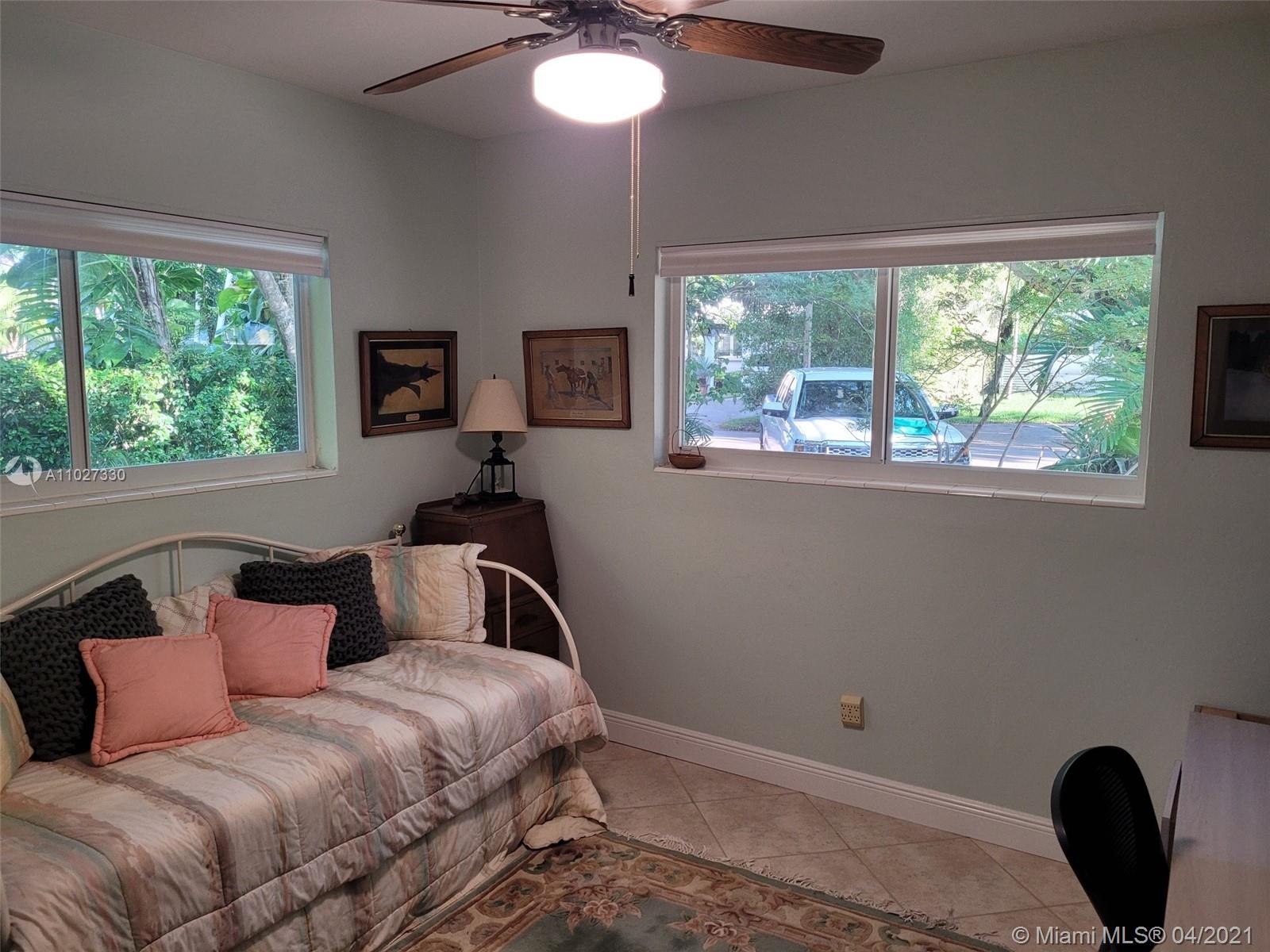 3685 Battersea Rd Miami, FL 33133