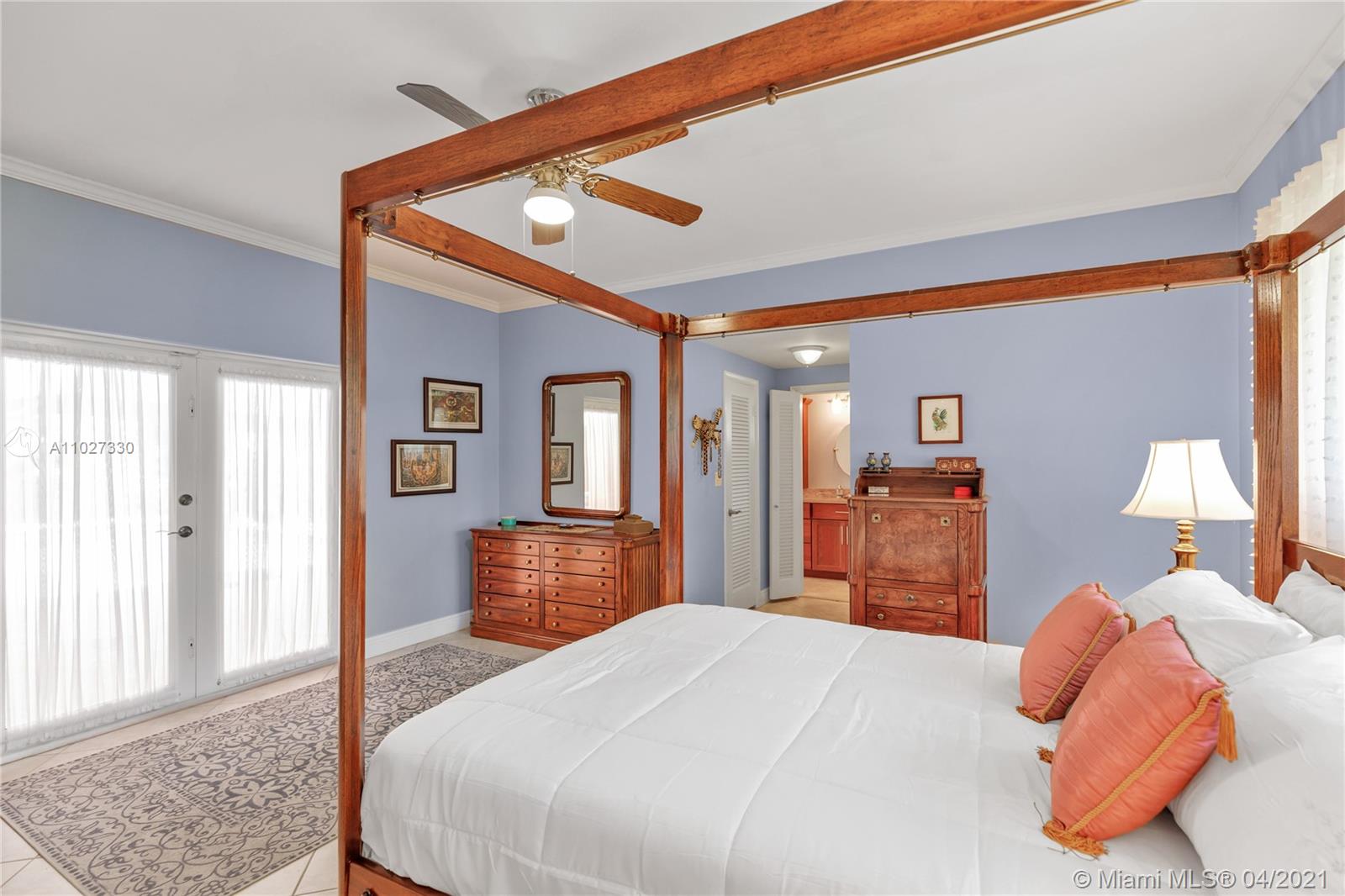 3685 Battersea Rd Miami, FL 33133