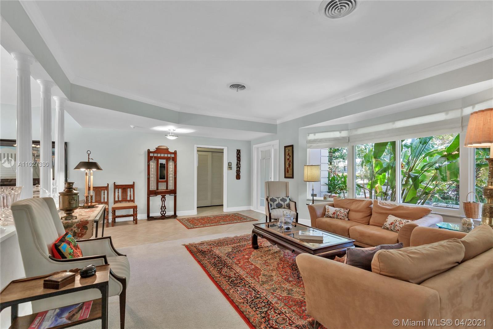 3685 Battersea Rd Miami, FL 33133