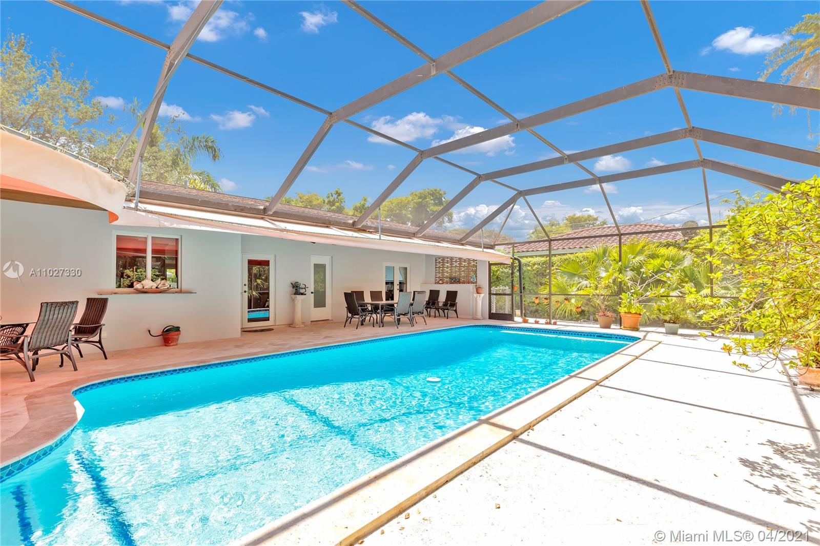 3685 Battersea Rd Miami, FL 33133