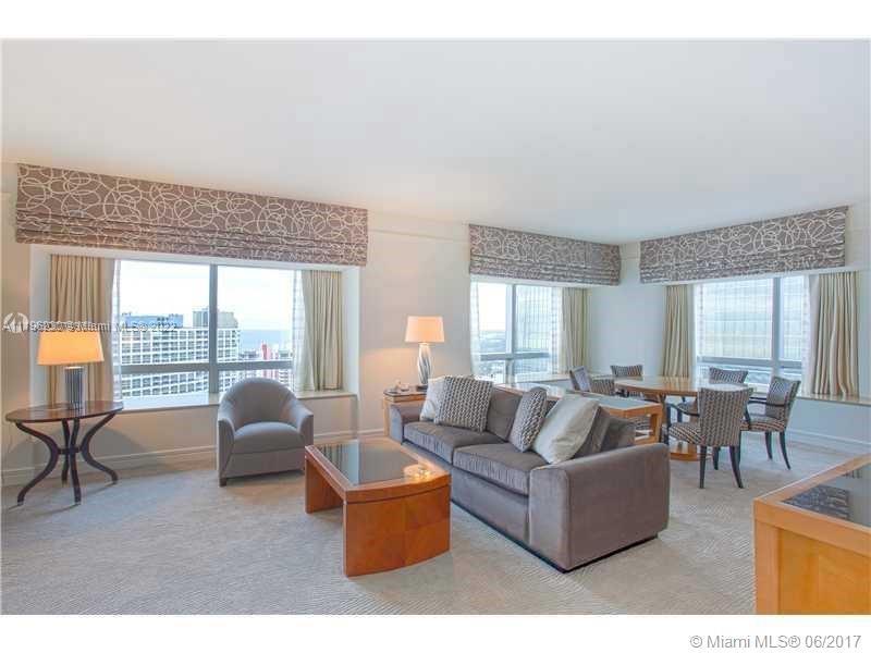 1435 Brickell Ave #3501