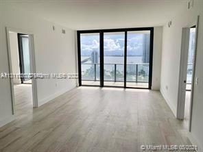 121 NE 34th St #2307
