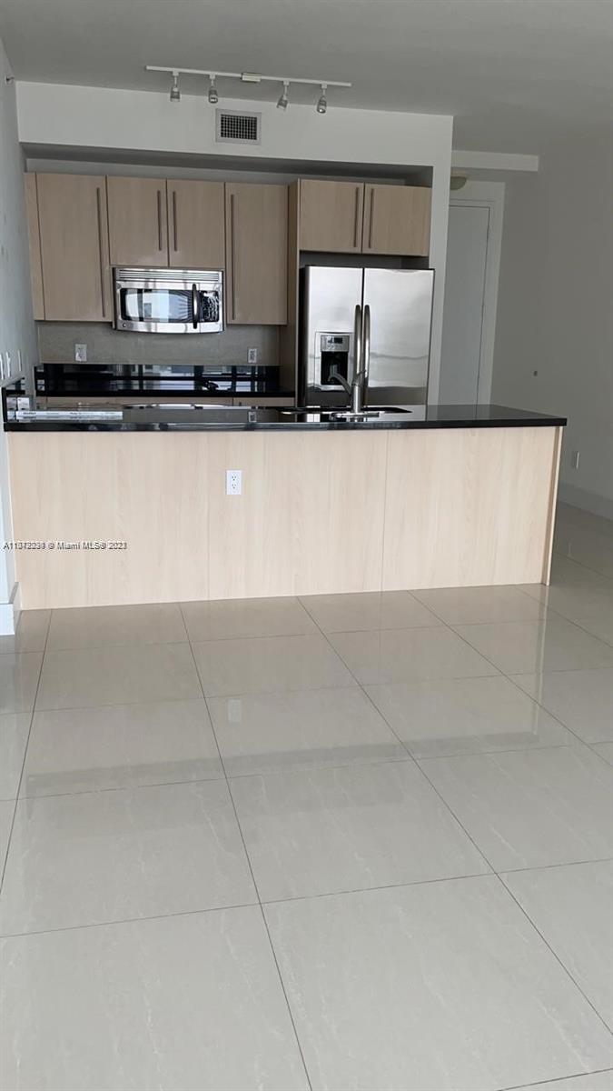 image Axis on Brickell South12