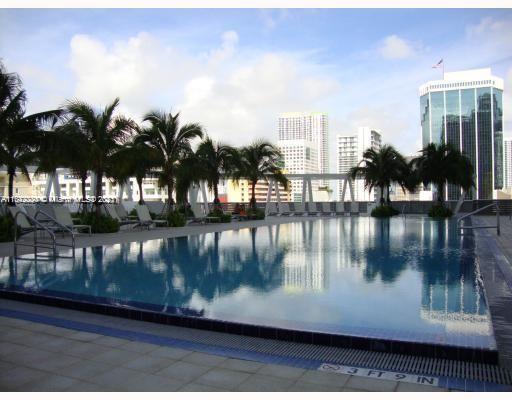 image Axis on Brickell South20