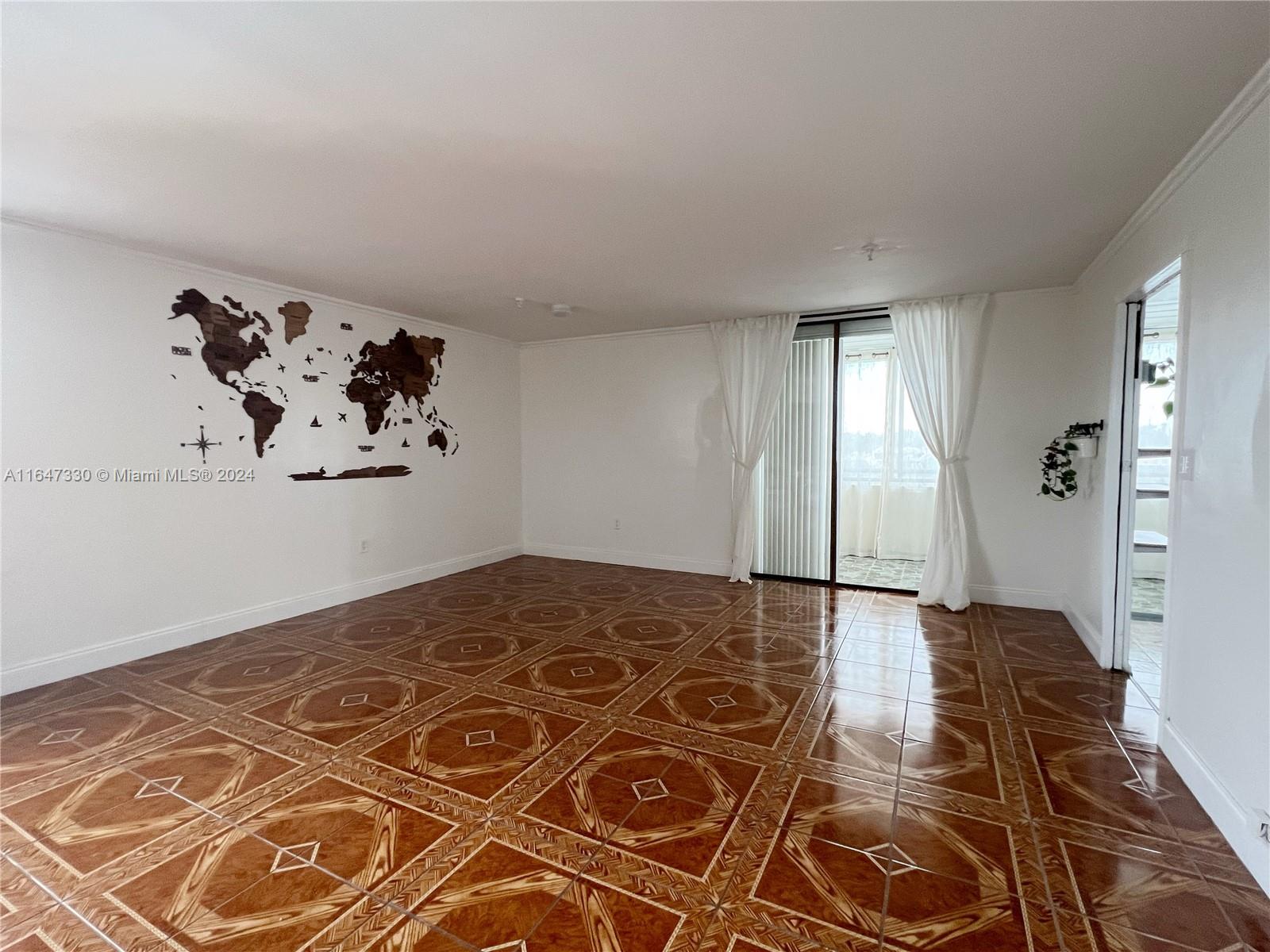 671 NE 195th St #425-E,Miami, FL 33179