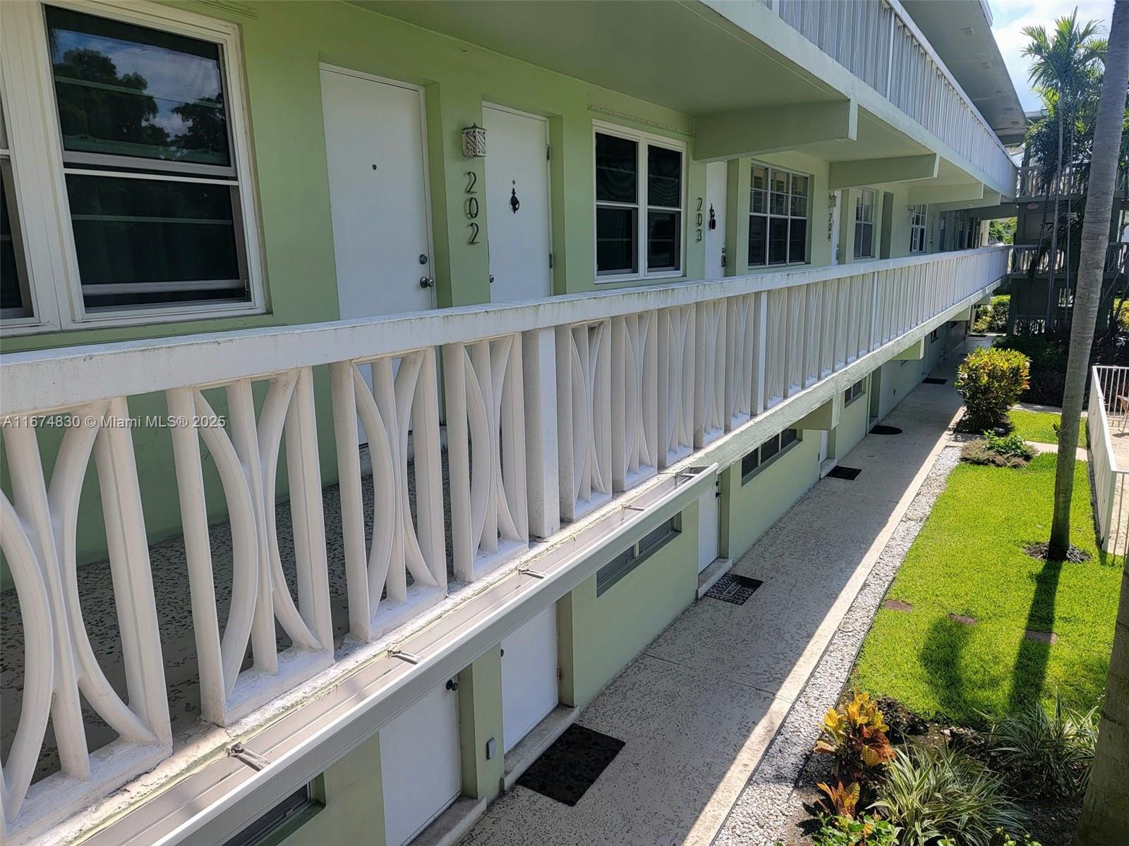 1900 NE 8th Ct #203,Fort Lauderdale, FL 33304