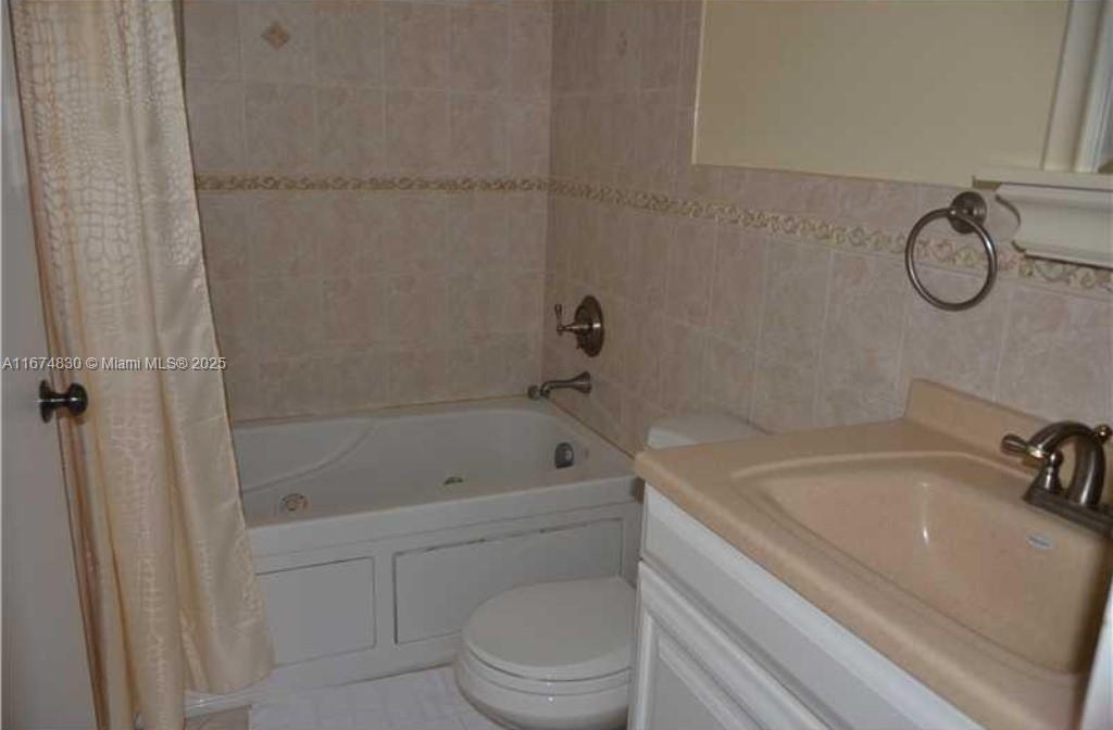 1900 NE 8th Ct #203,Fort Lauderdale, FL 33304