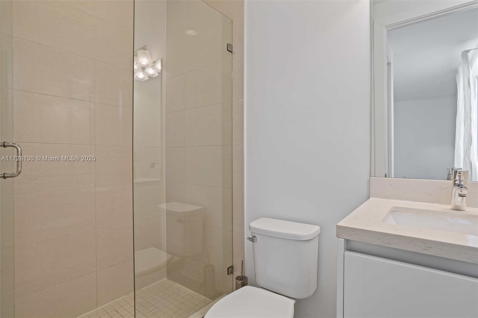 10296 NW 74th Ter Doral, FL 33178