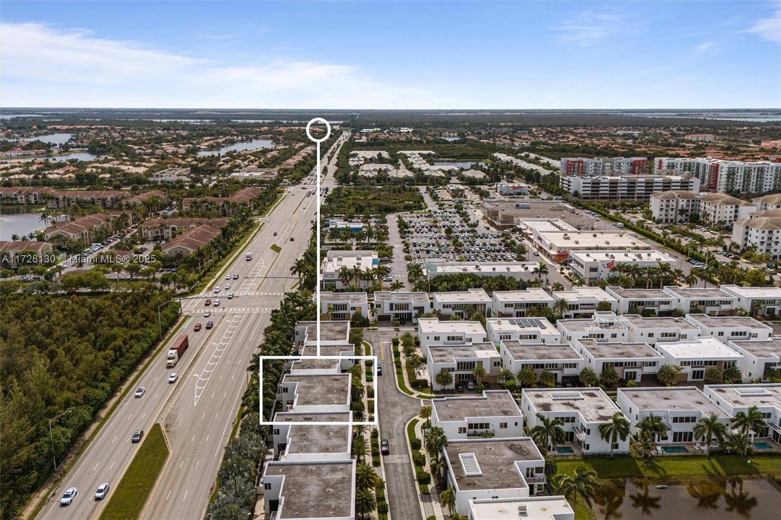 10296 NW 74th Ter Doral, FL 33178