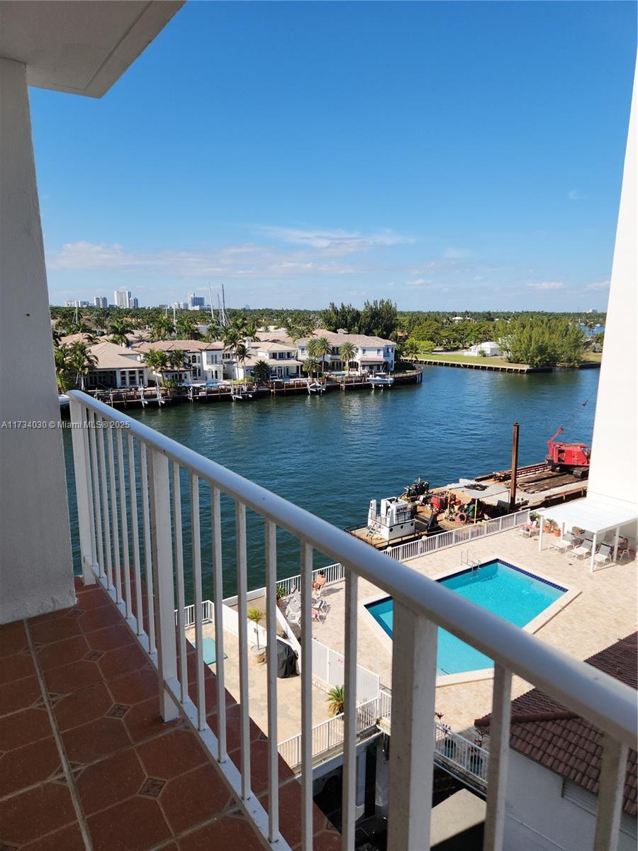 1410 S Ocean Dr #703