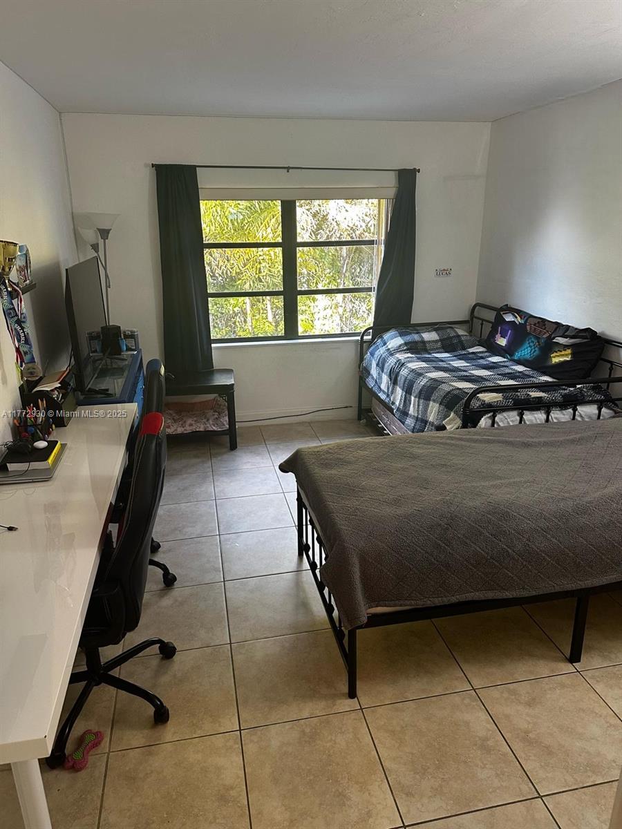 7951 SW 104th #210D Miami, FL 33156 7951 SW 104th #210D Miami, FL 33156