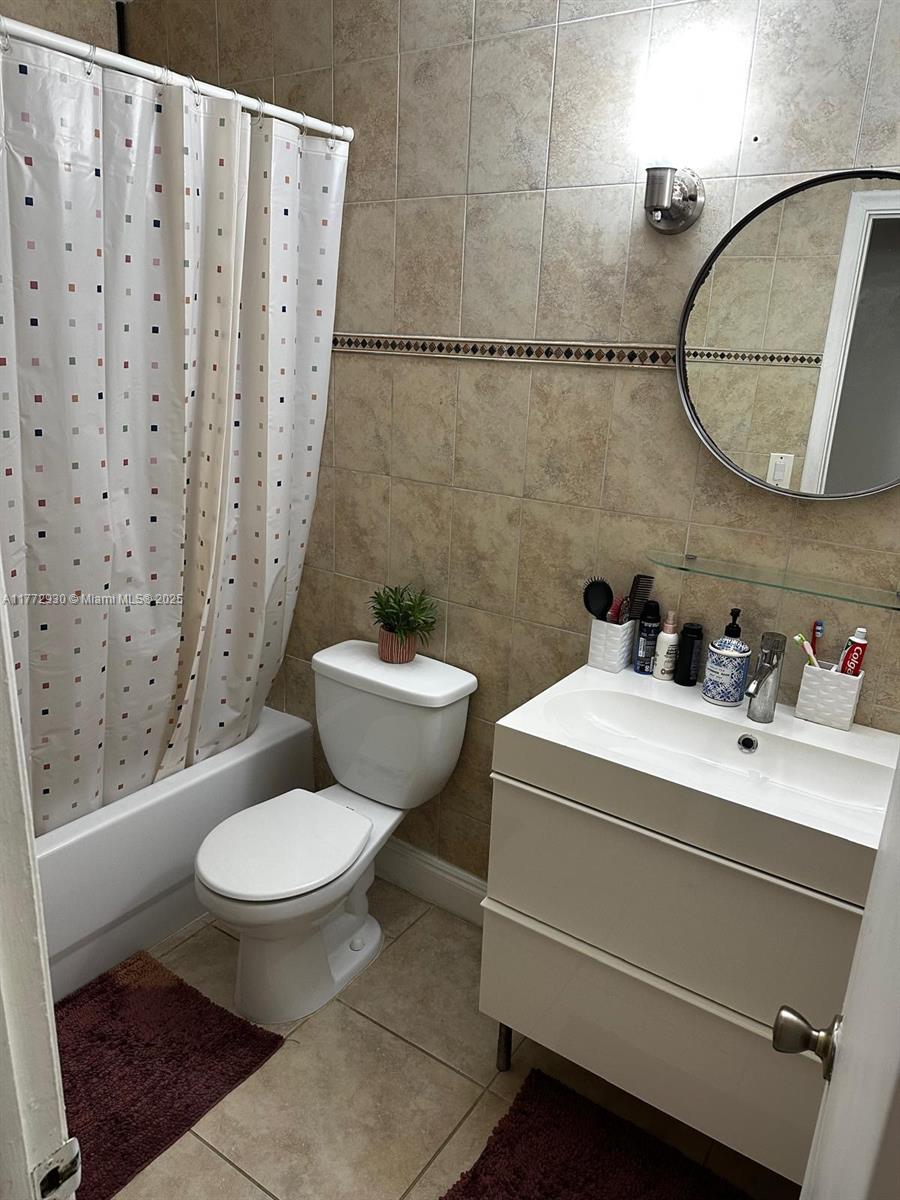 7951 SW 104th #210D Miami, FL 33156 7951 SW 104th #210D Miami, FL 33156