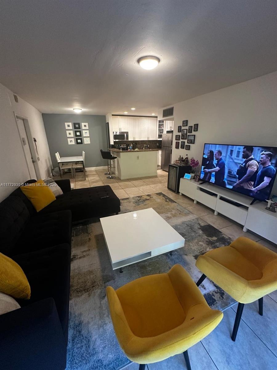7951 SW 104th #210D Miami, FL 33156 7951 SW 104th #210D Miami, FL 33156